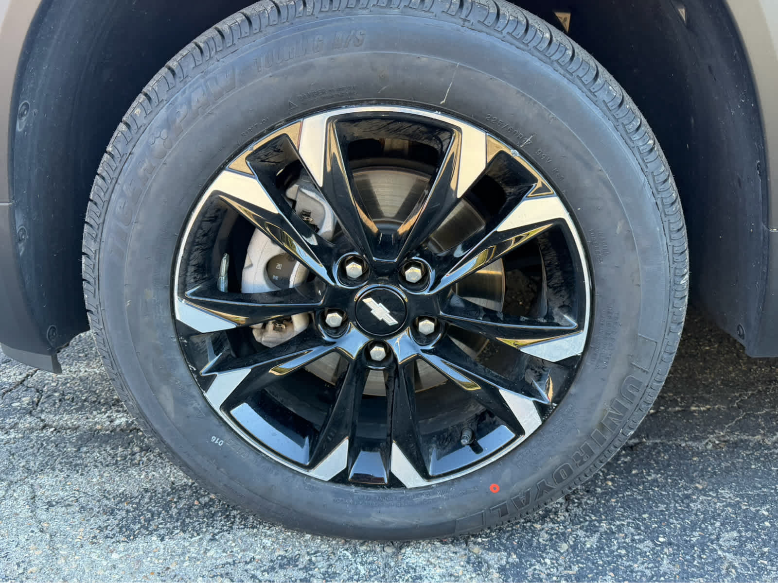 2023 Chevrolet Trailblazer photo 2 of 14