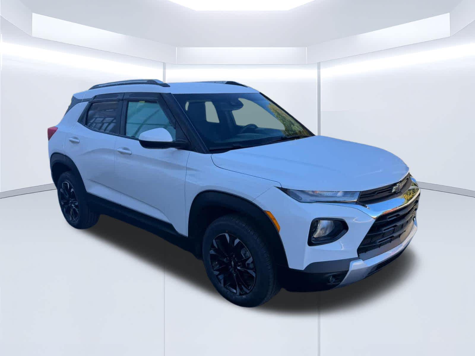 2023 Chevrolet Trailblazer photo 6 of 14
