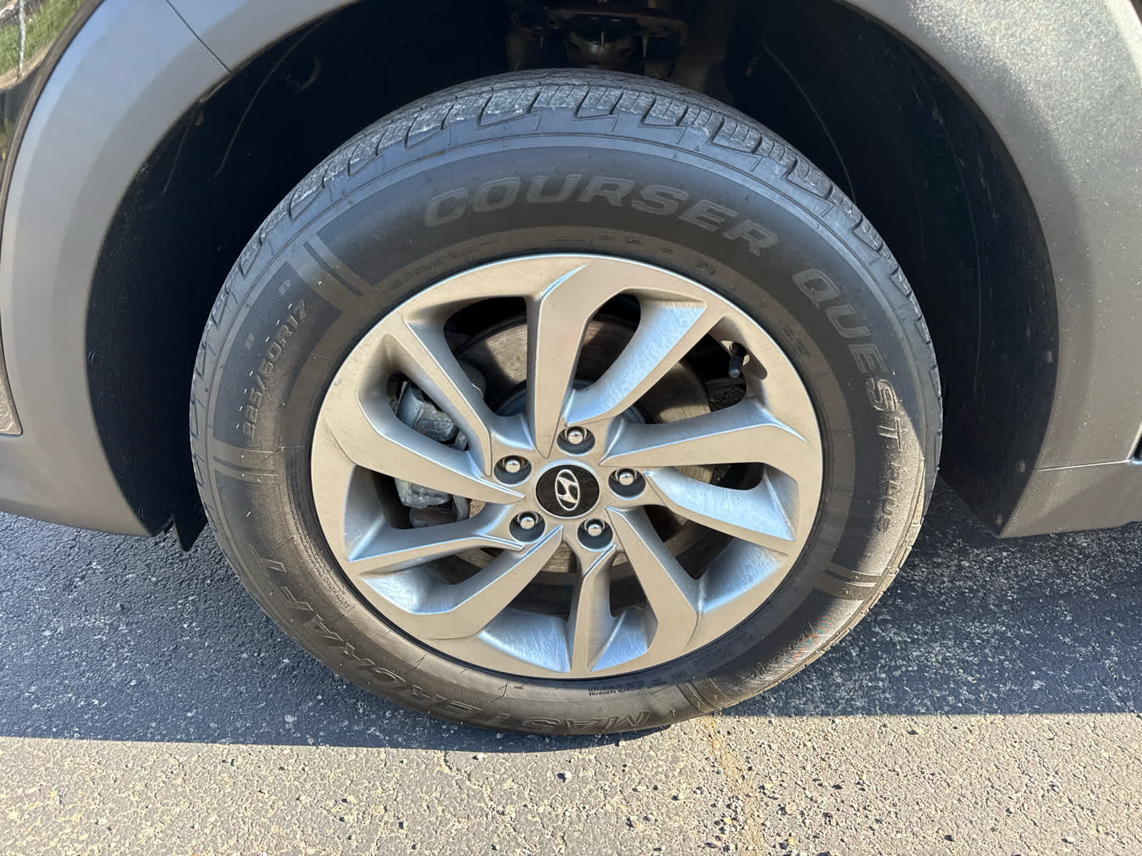 2018 Hyundai Tucson SE - 2