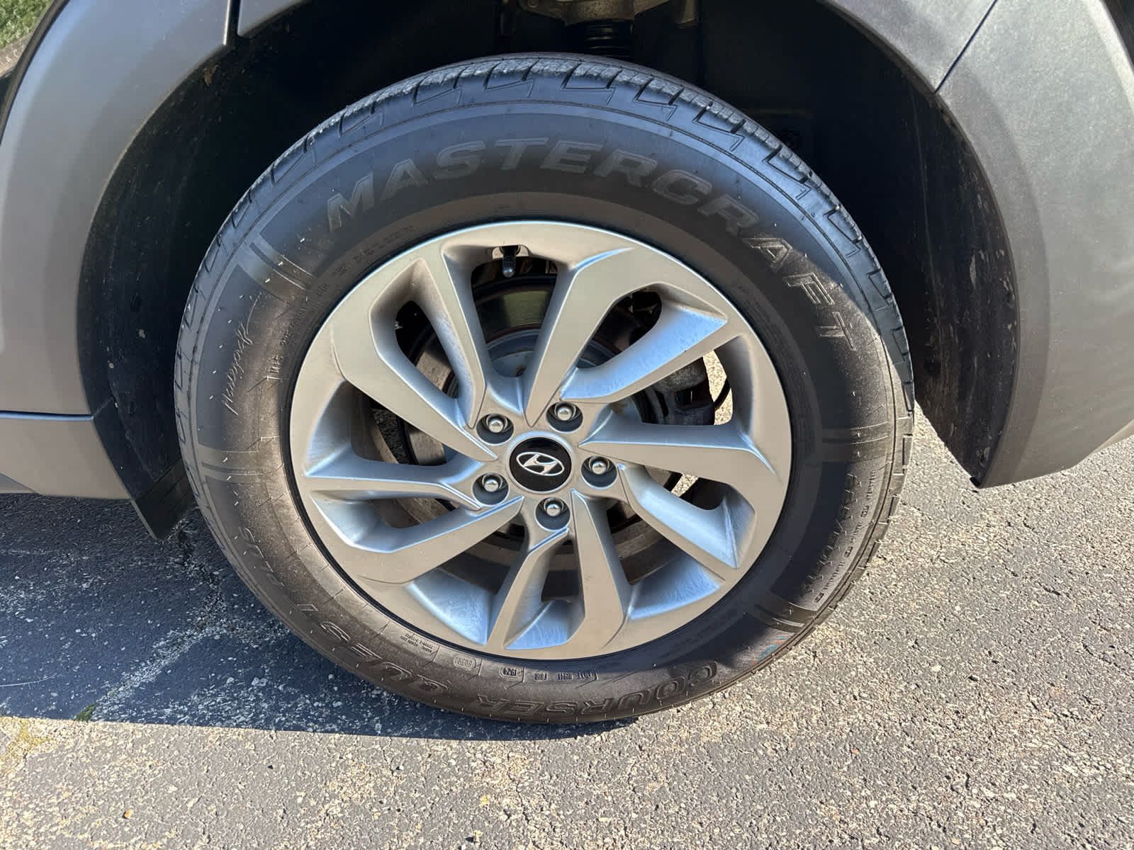 2018 Hyundai Tucson SE - 3