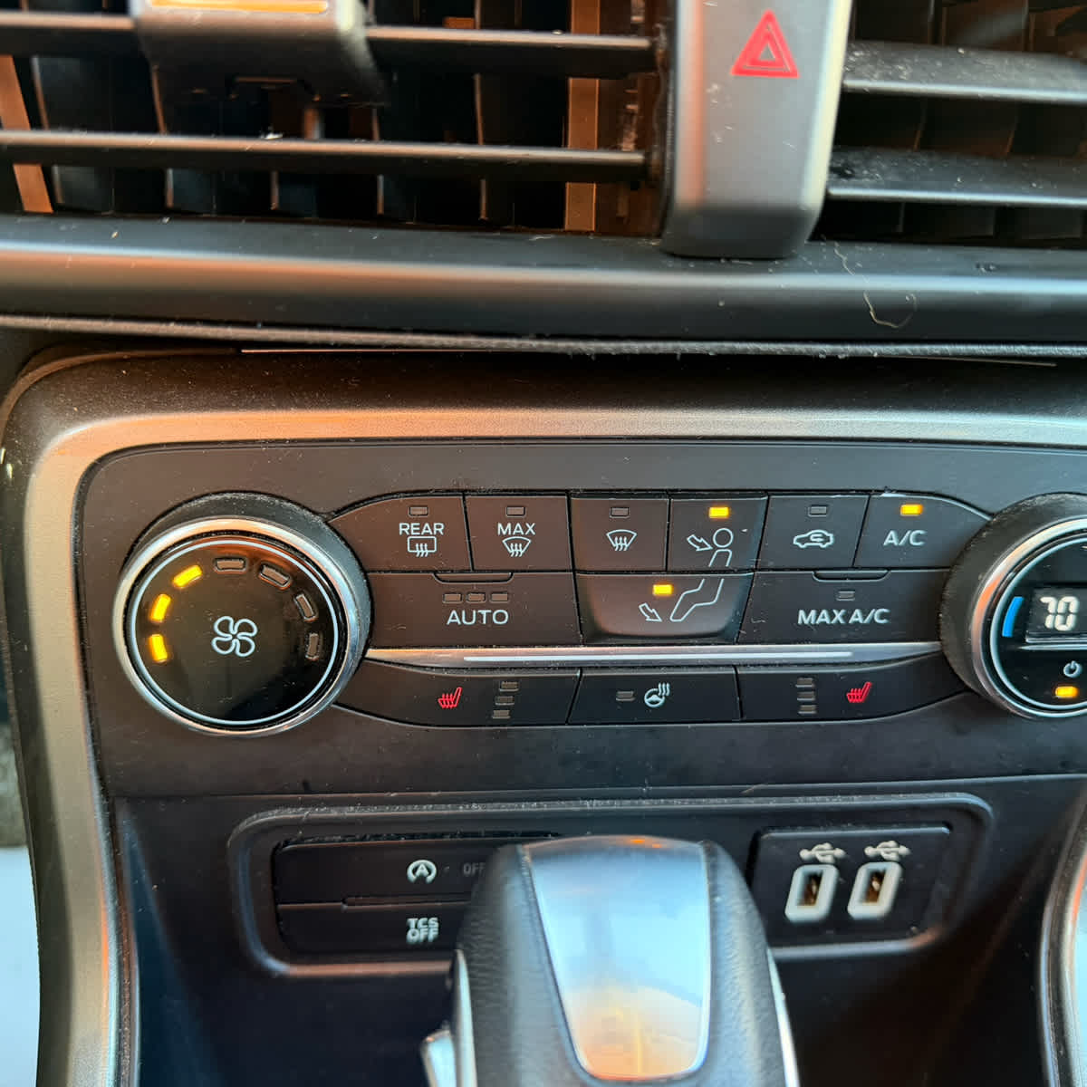 2020 Ford EcoSport photo 14 of 16