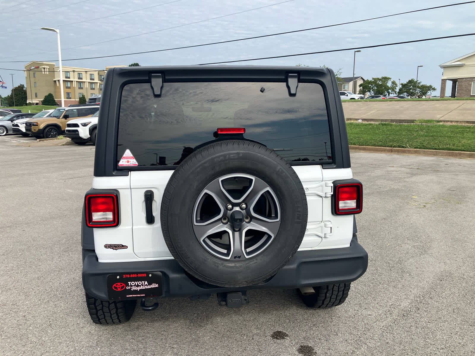 2023 Jeep Wrangler photo 6 of 40