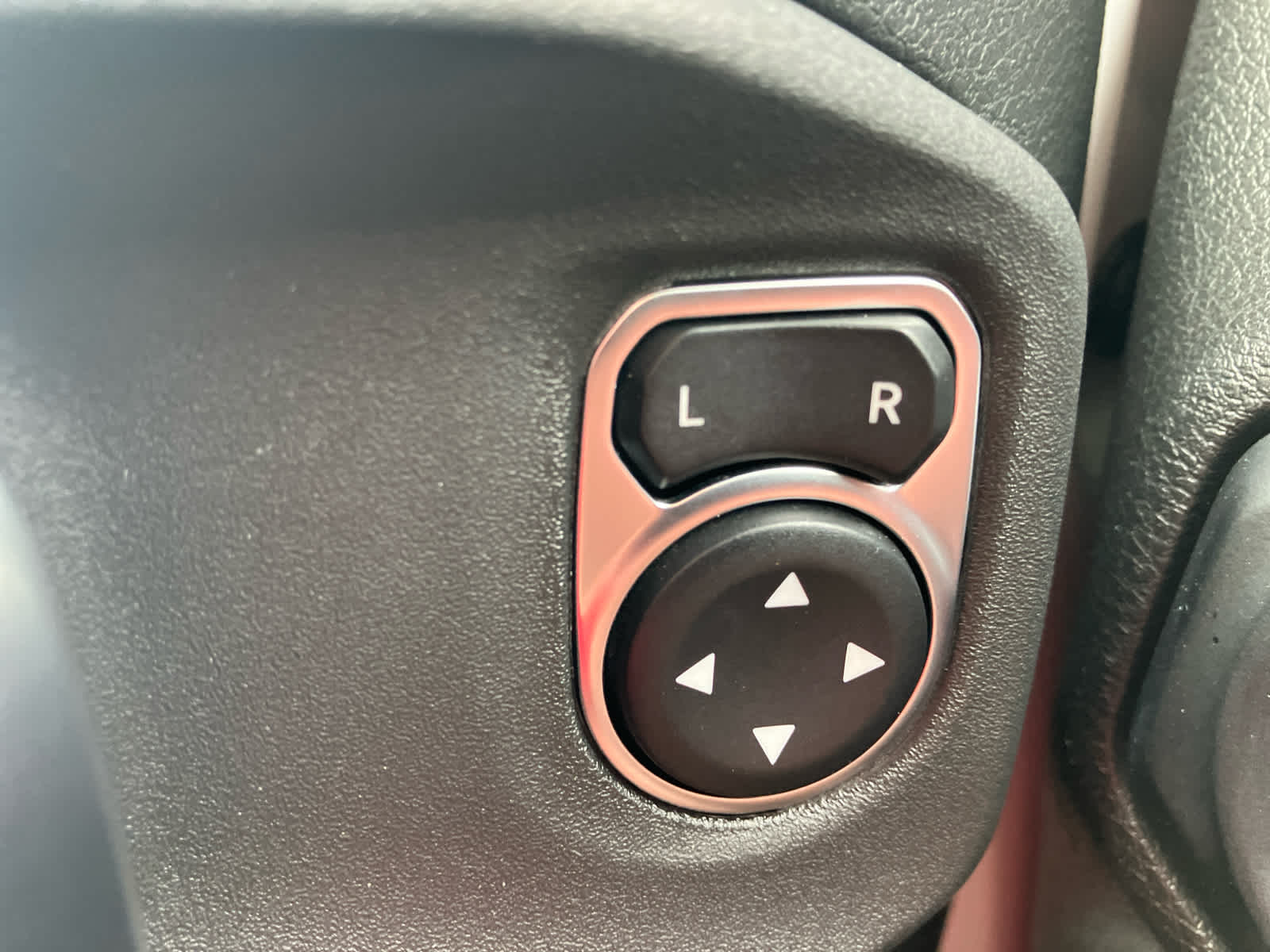 2023 Jeep Wrangler photo 12 of 40