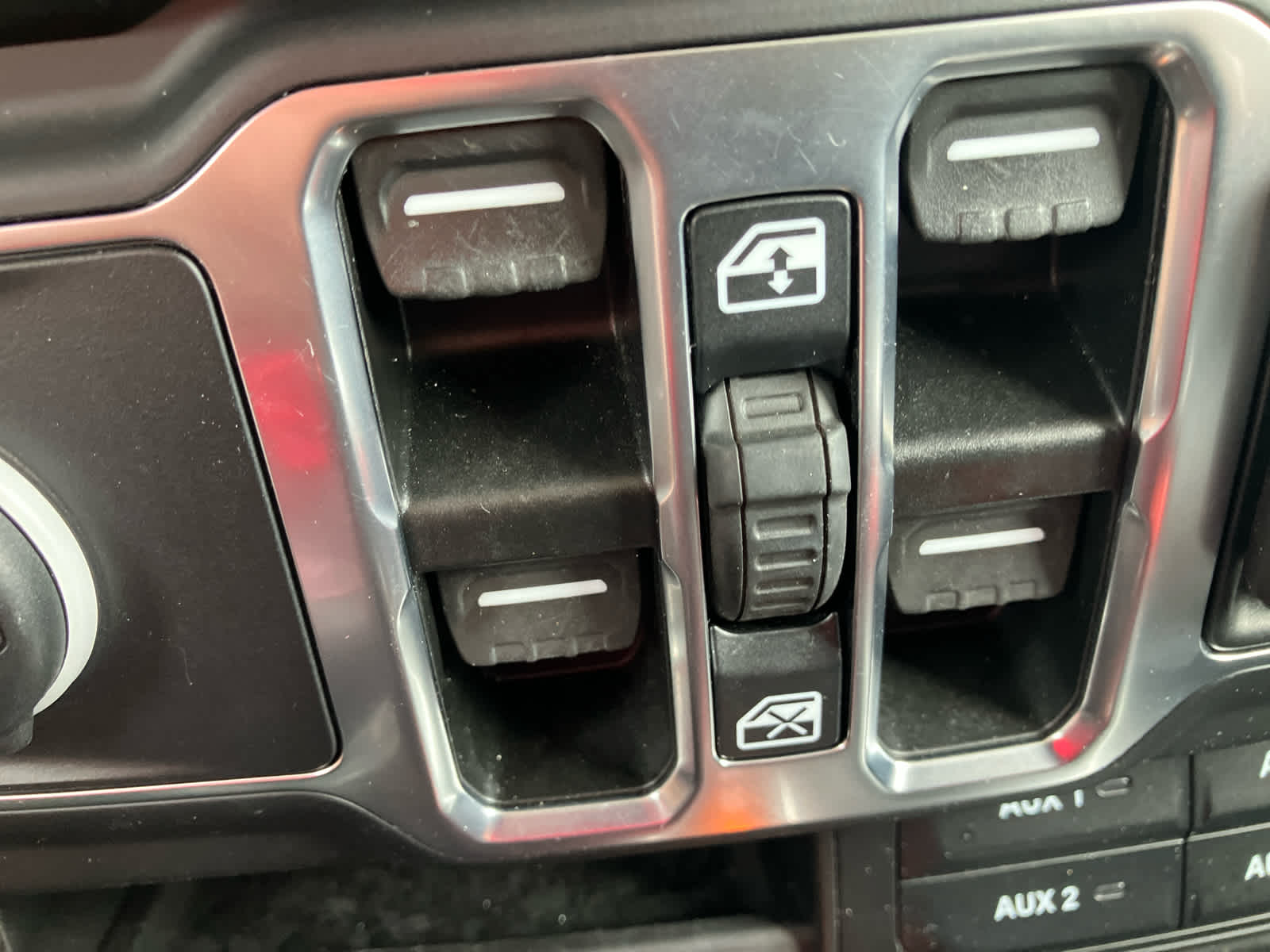 2023 Jeep Wrangler photo 33 of 40