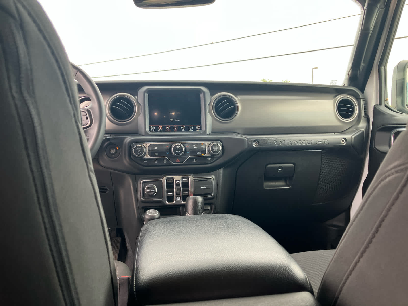 2023 Jeep Wrangler photo 37 of 40
