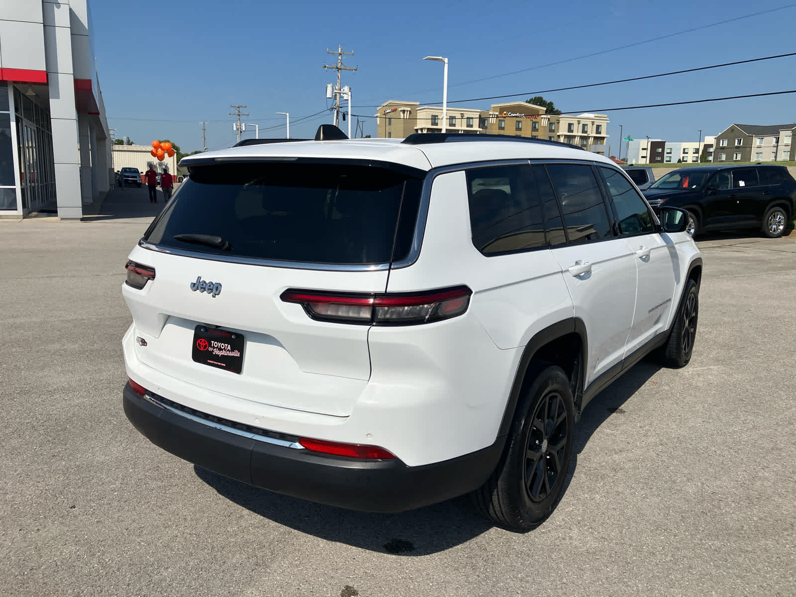 2023 Jeep Grand Cherokee L photo 7 of 42