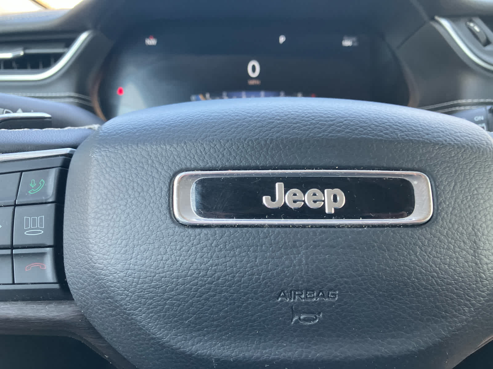2023 Jeep Grand Cherokee L photo 17 of 42