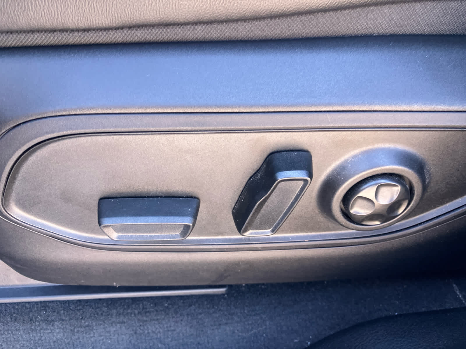 2025 Jeep Grand Cherokee L photo 11 of 41