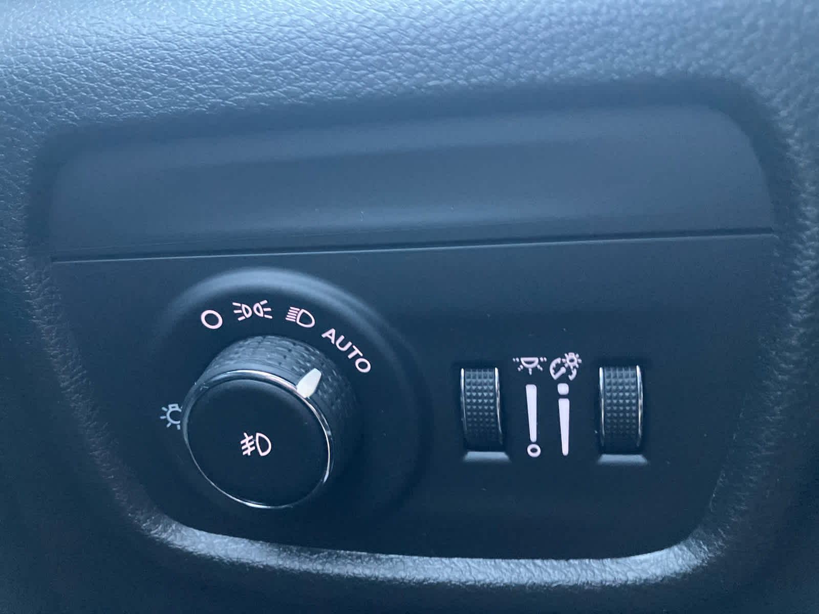 2025 Jeep Grand Cherokee L photo 14 of 41