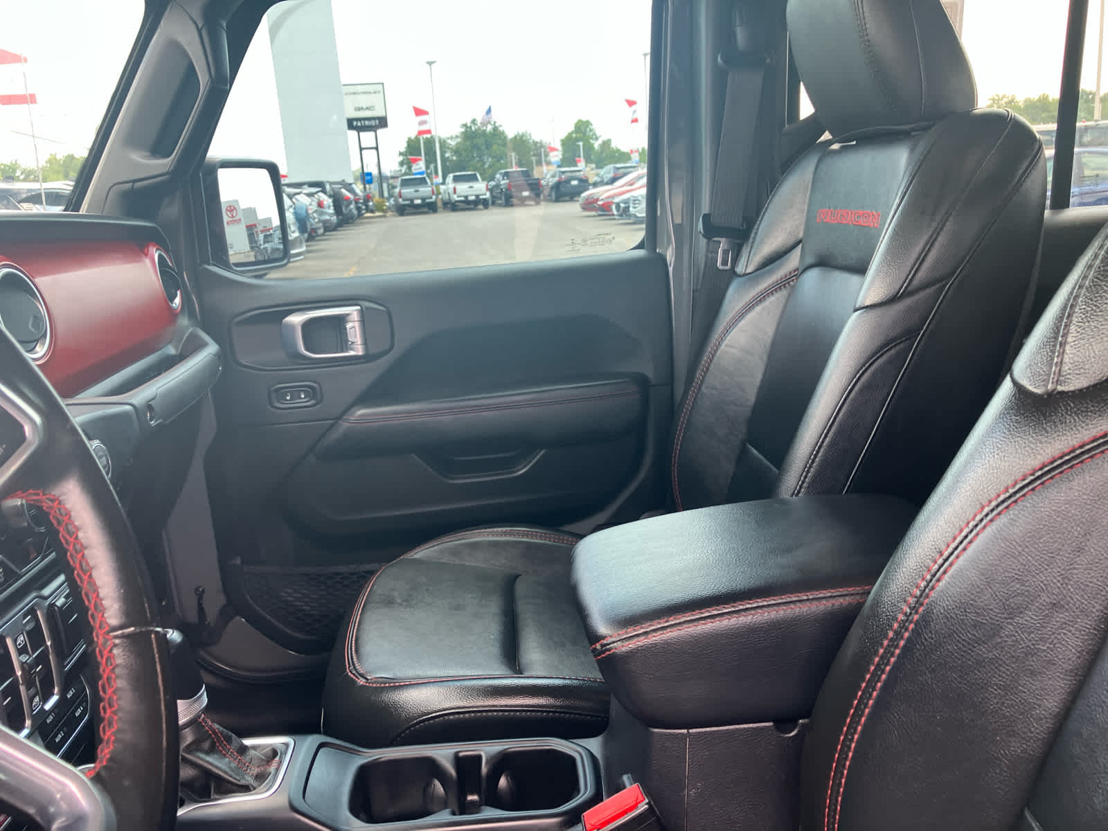 2022 Jeep Gladiator photo 10 of 41