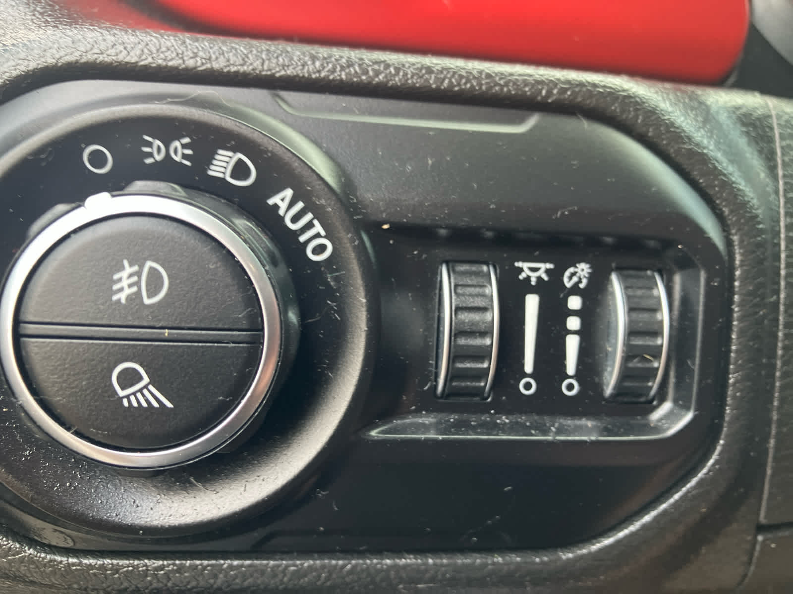 2022 Jeep Gladiator photo 15 of 41
