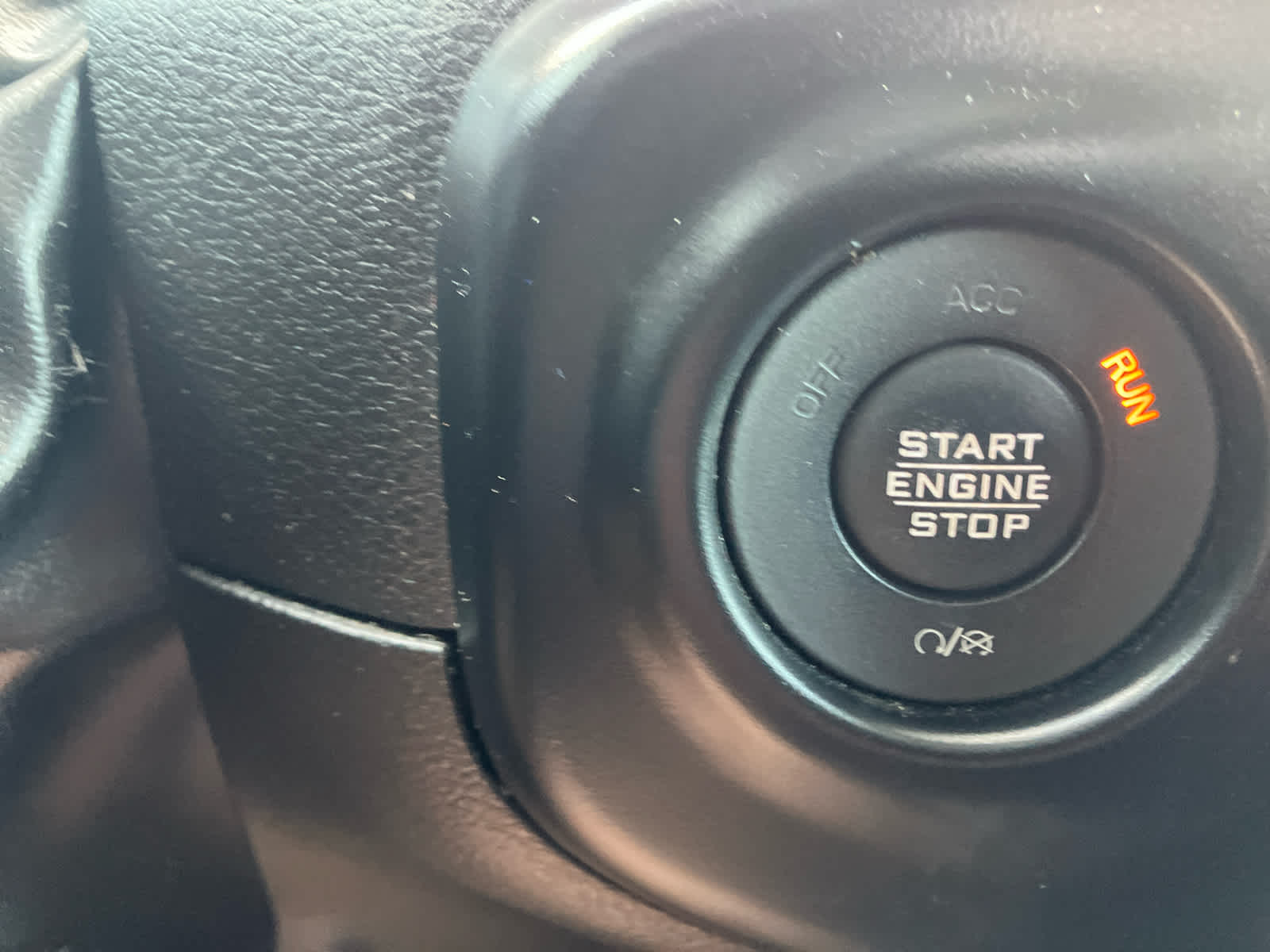 2022 Jeep Gladiator photo 27 of 41