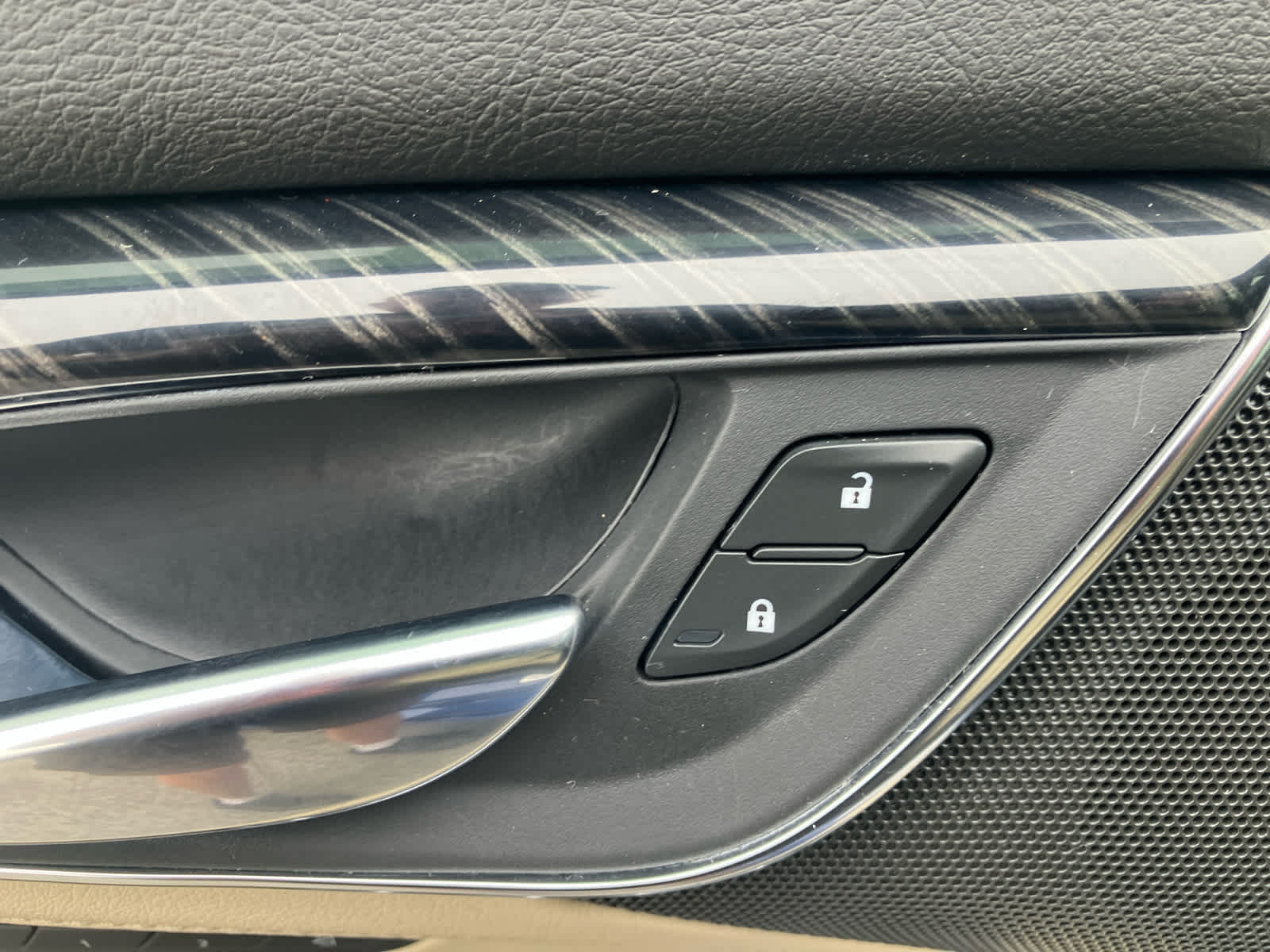 2022 Cadillac CT5 photo 12 of 40