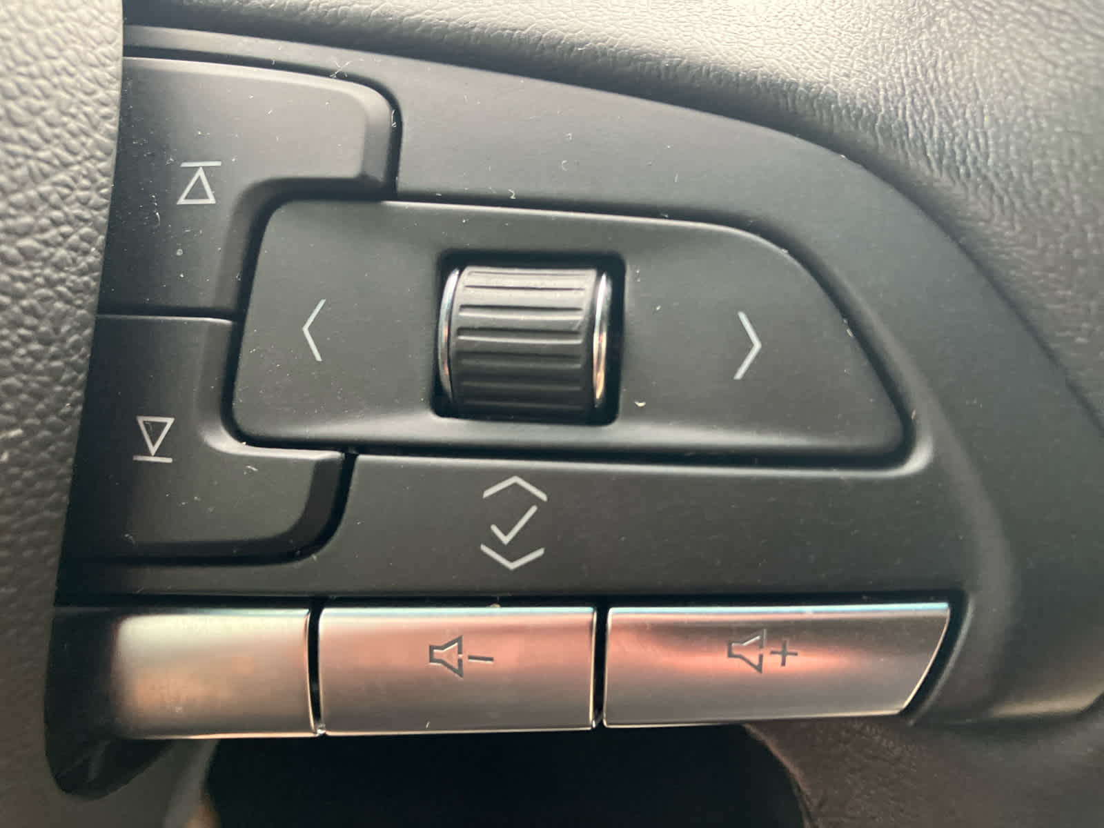 2022 Cadillac CT5 photo 19 of 40