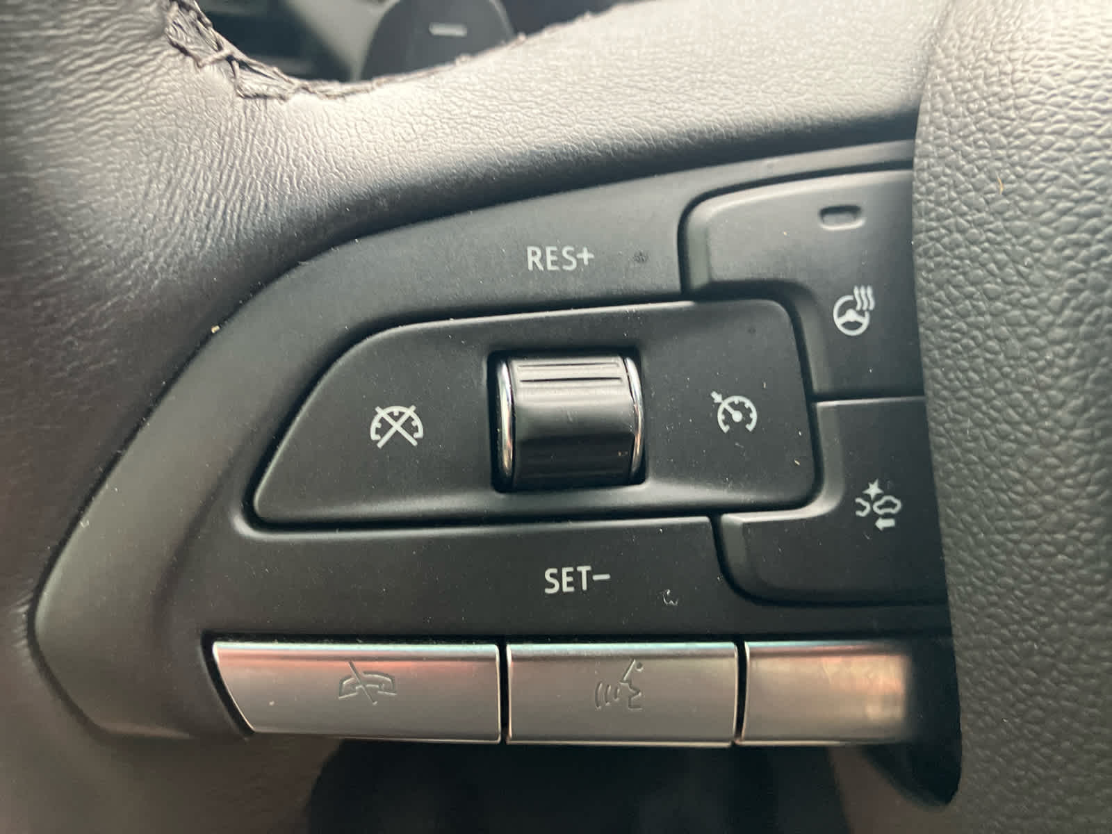 2022 Cadillac CT5 photo 17 of 40