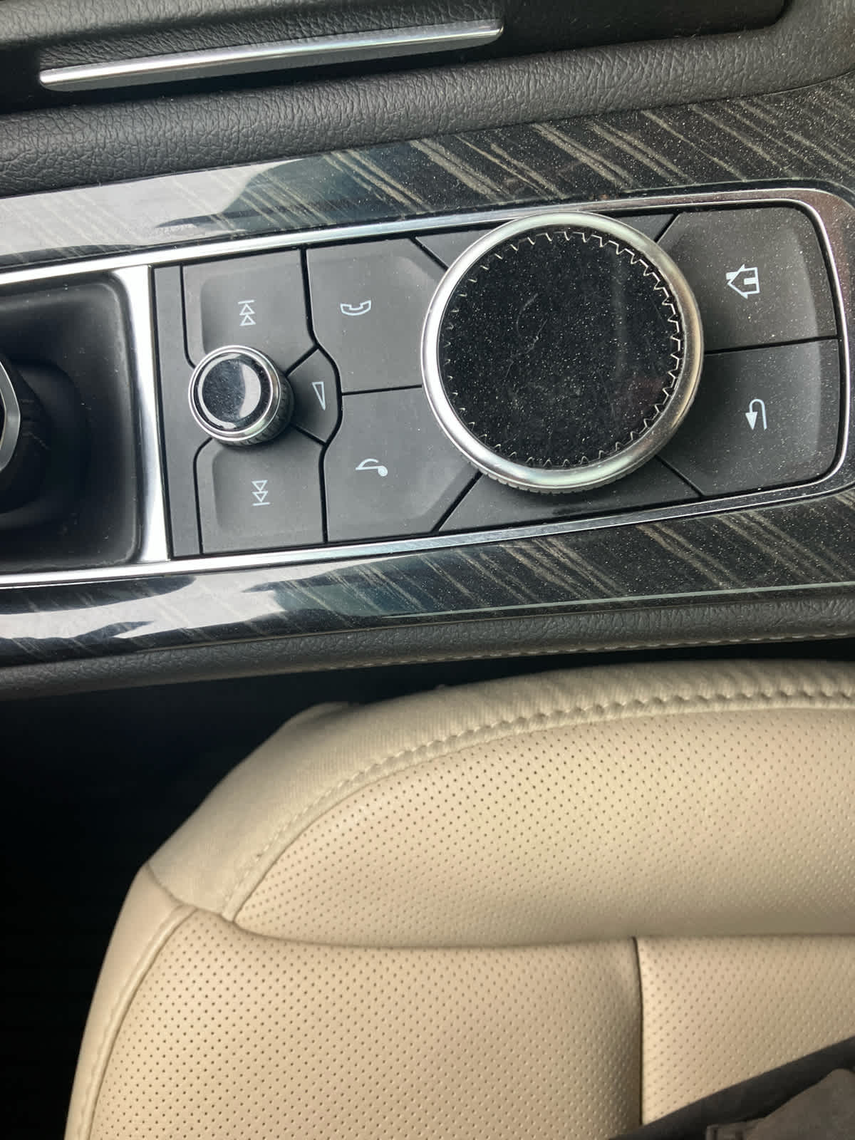 2022 Cadillac CT5 photo 36 of 40
