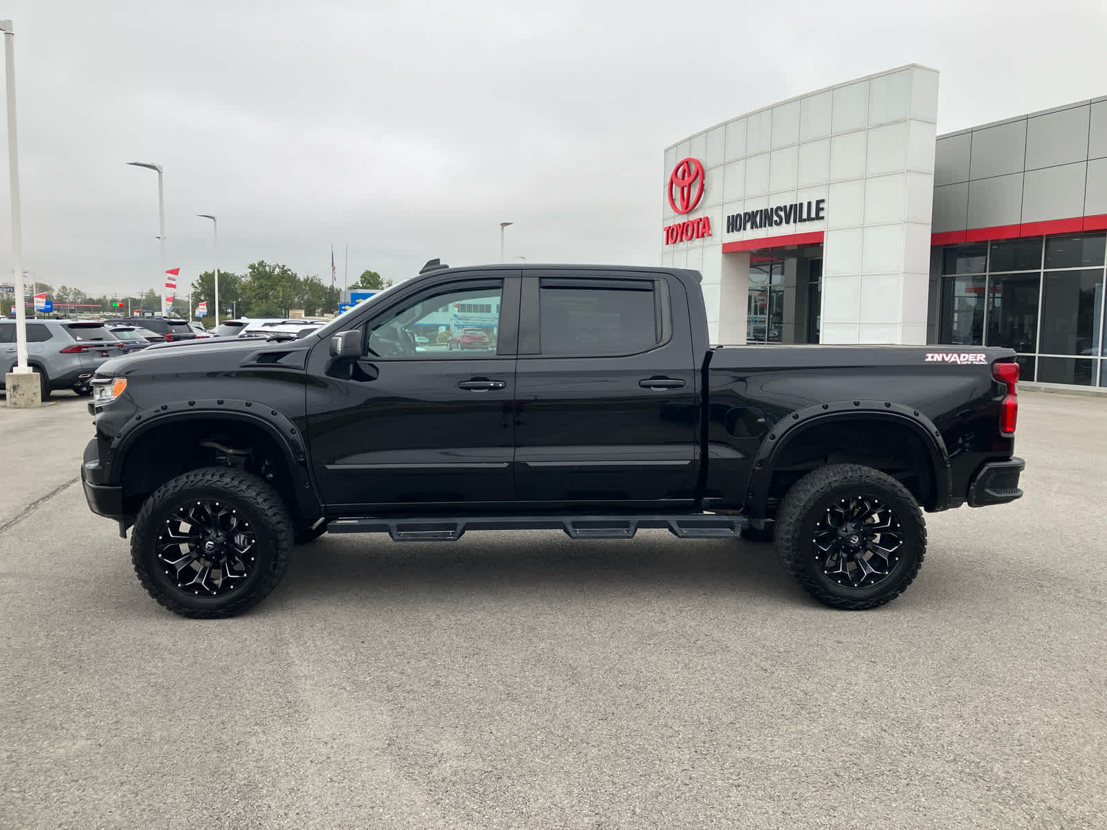 2023 Chevrolet Silverado 1500 photo 4 of 37