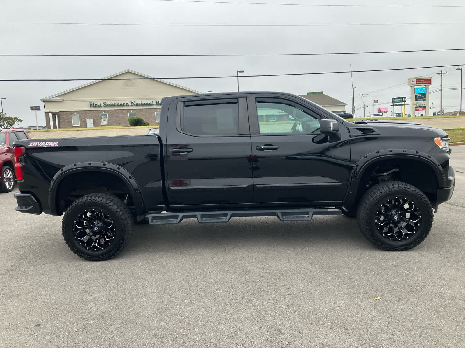 2023 Chevrolet Silverado 1500 photo 8 of 37