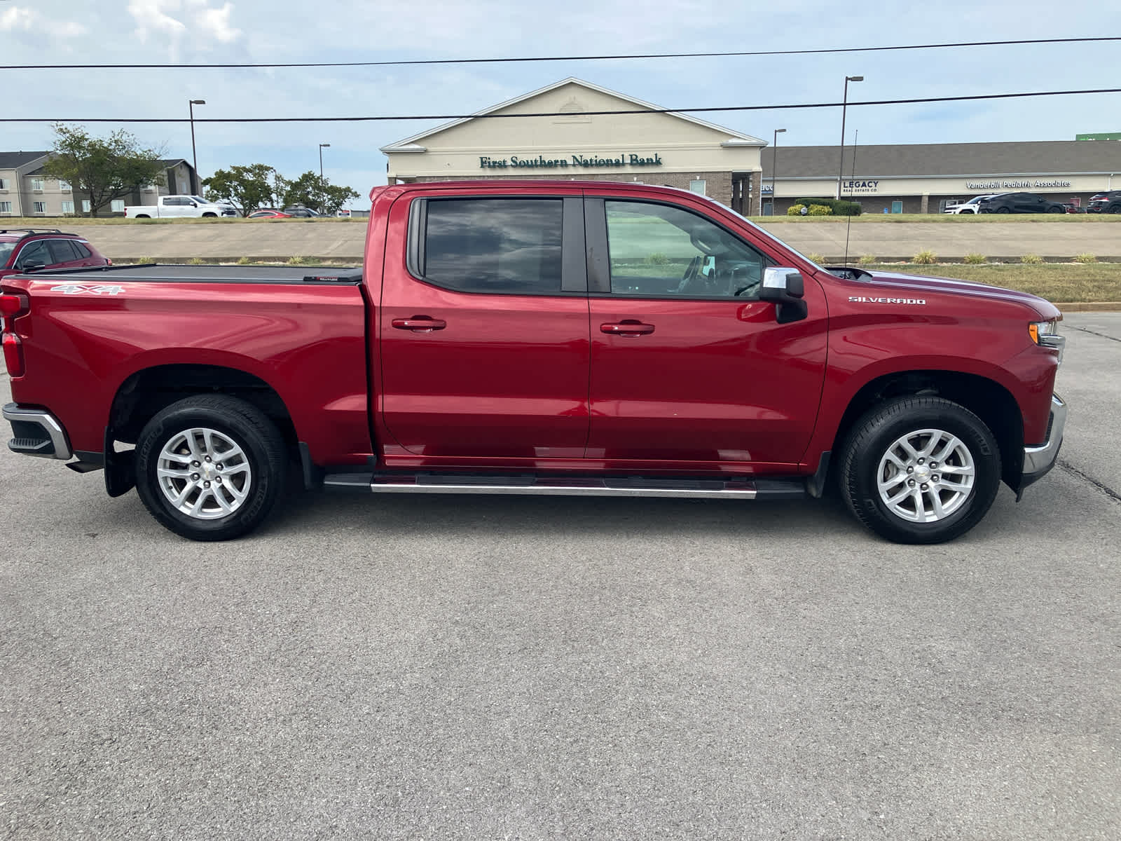 2019 Chevrolet Silverado 1500 photo 8 of 37