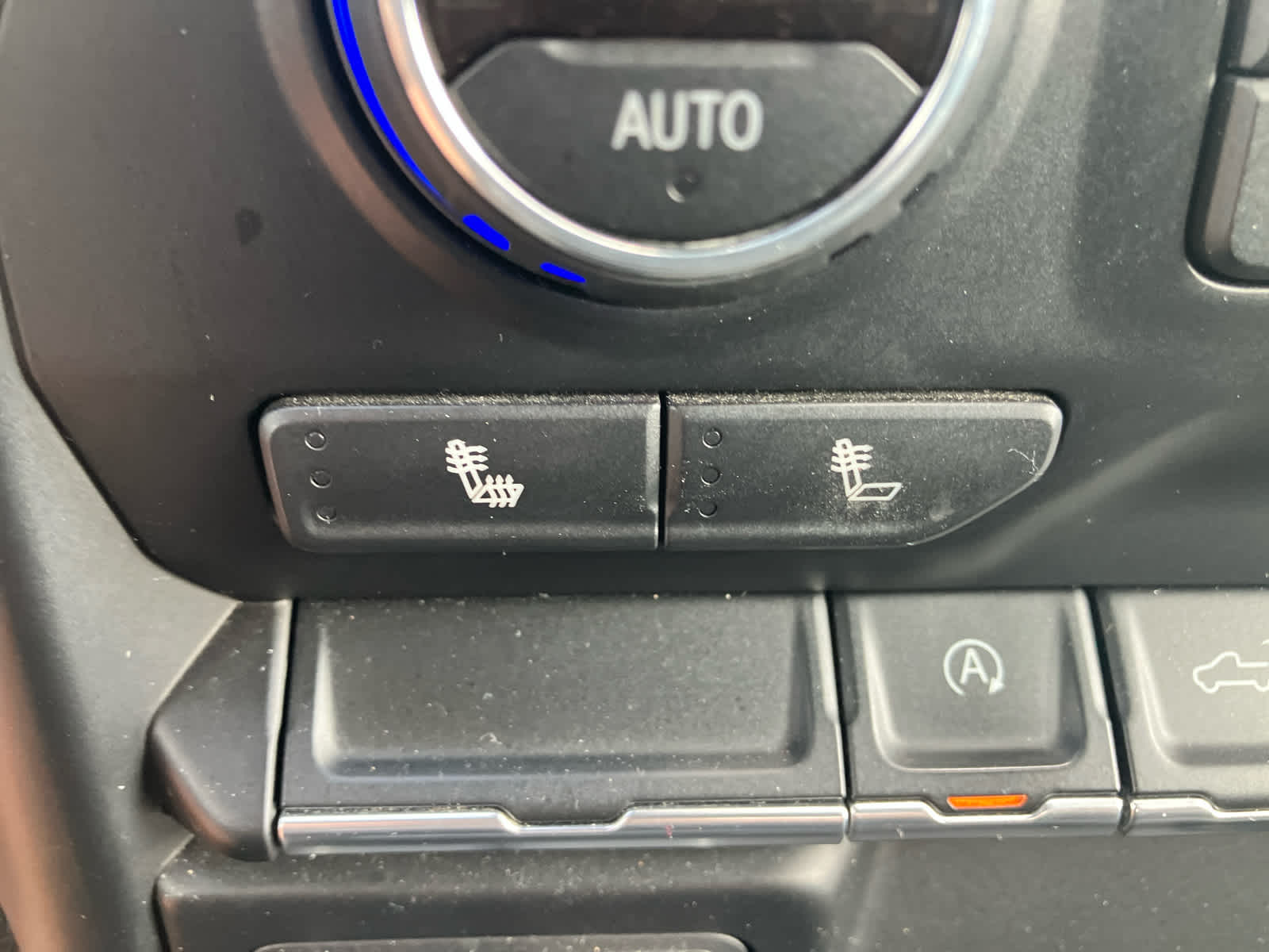2019 Chevrolet Silverado 1500 photo 26 of 37