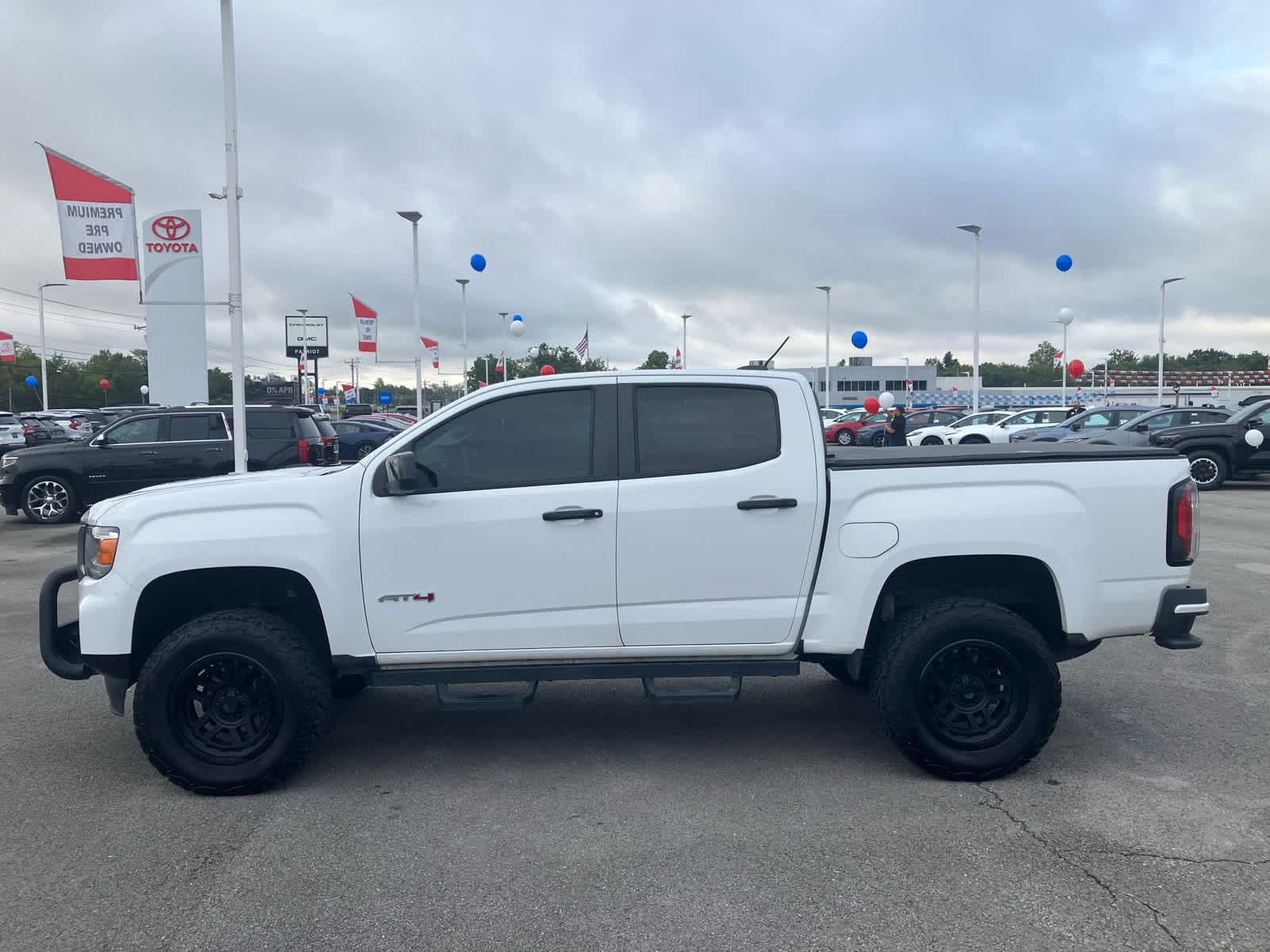 2021 GMC Canyon photo 4 of 35