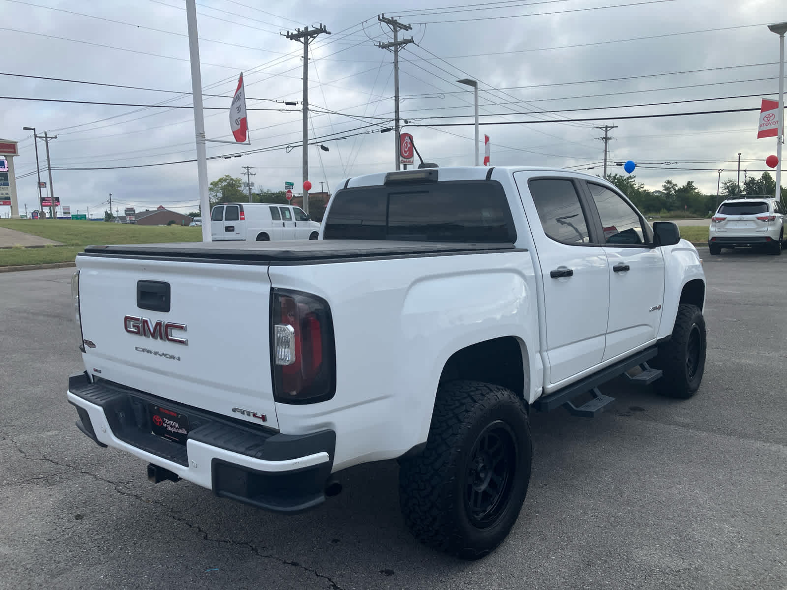 2021 GMC Canyon photo 7 of 35