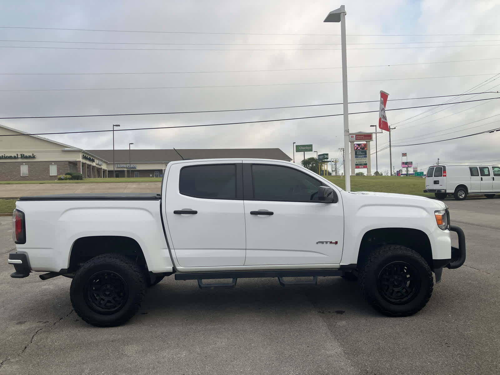 2021 GMC Canyon photo 8 of 35