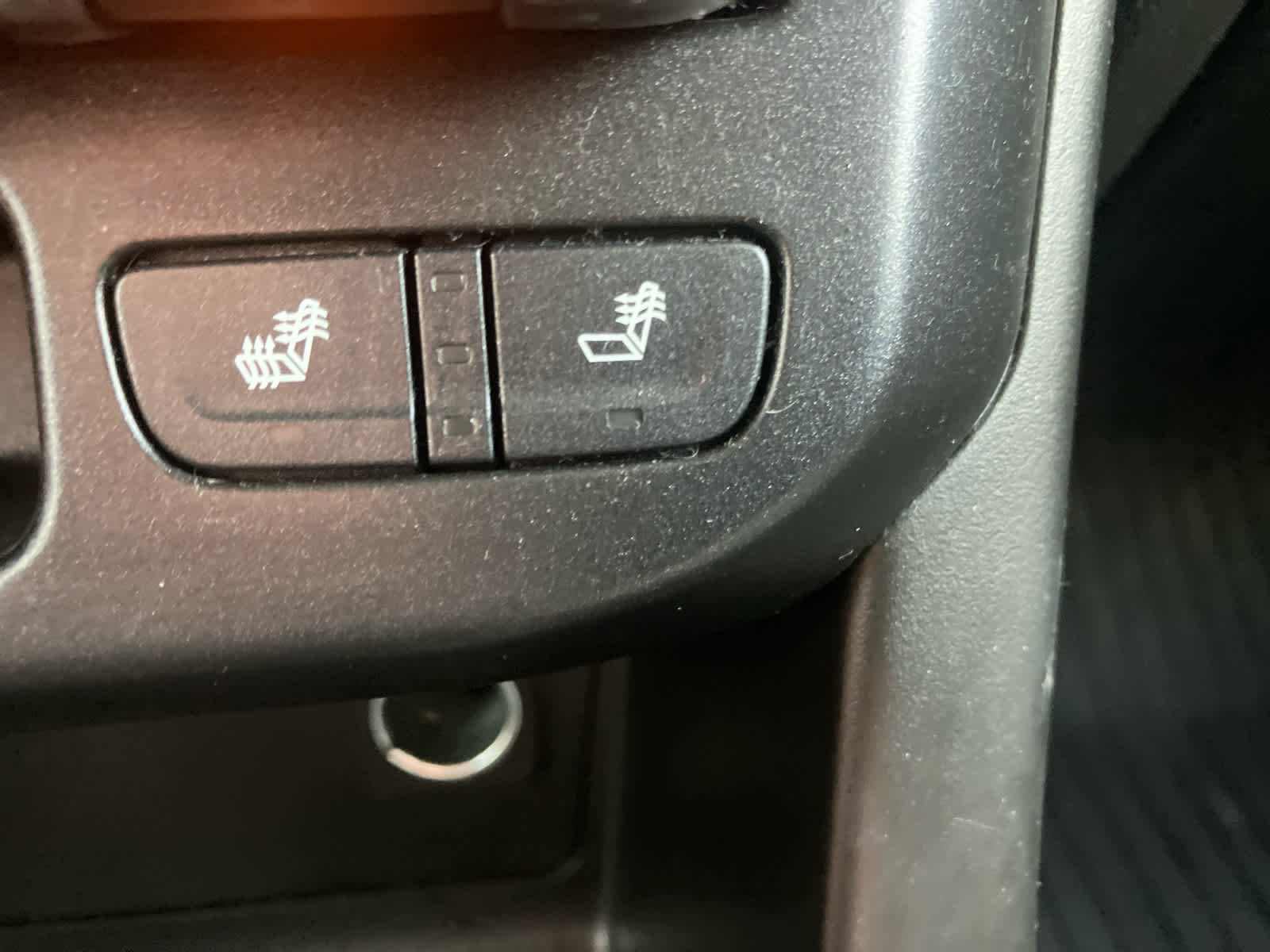 2021 GMC Canyon photo 26 of 35