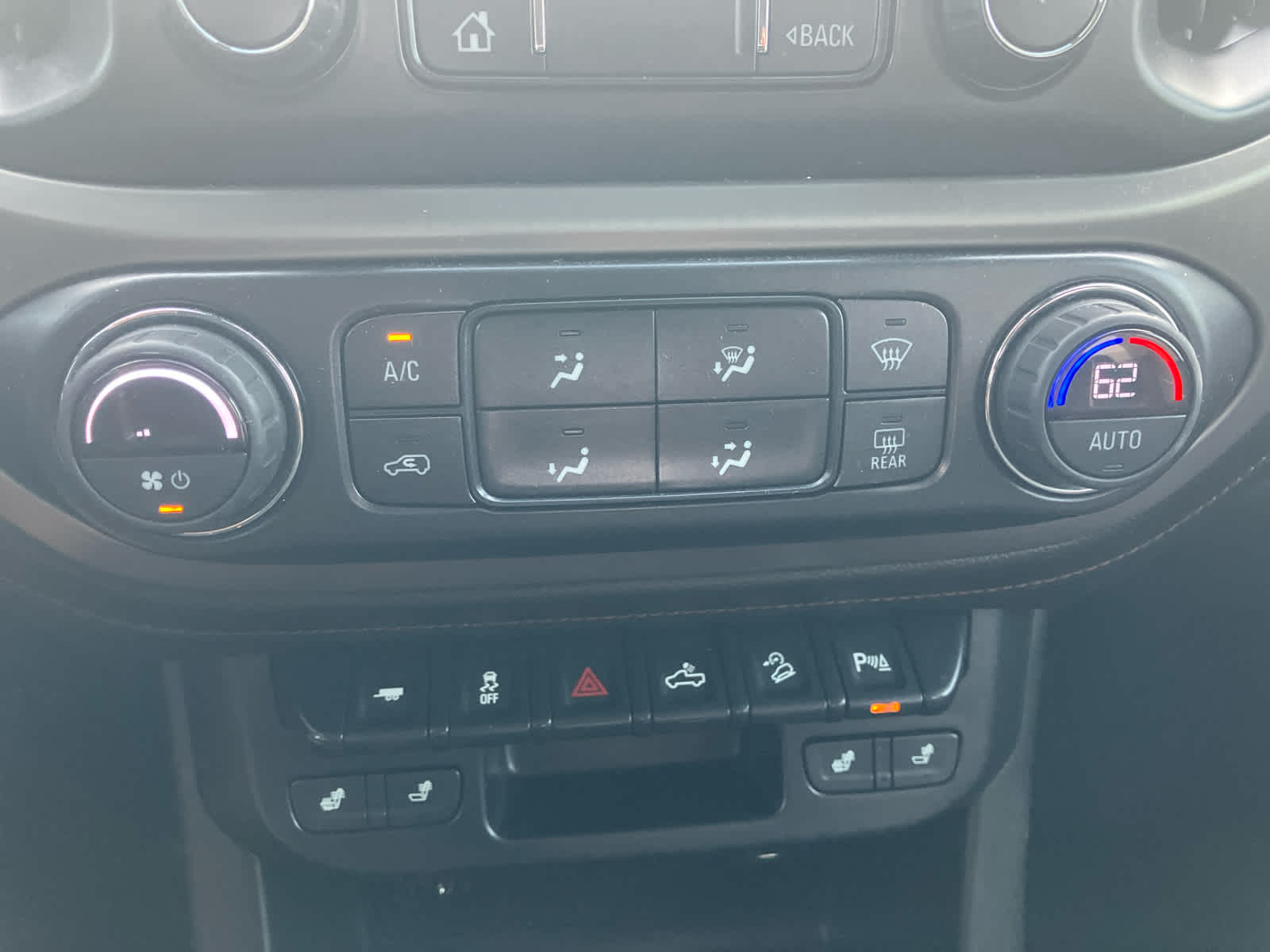 2021 GMC Canyon photo 24 of 35