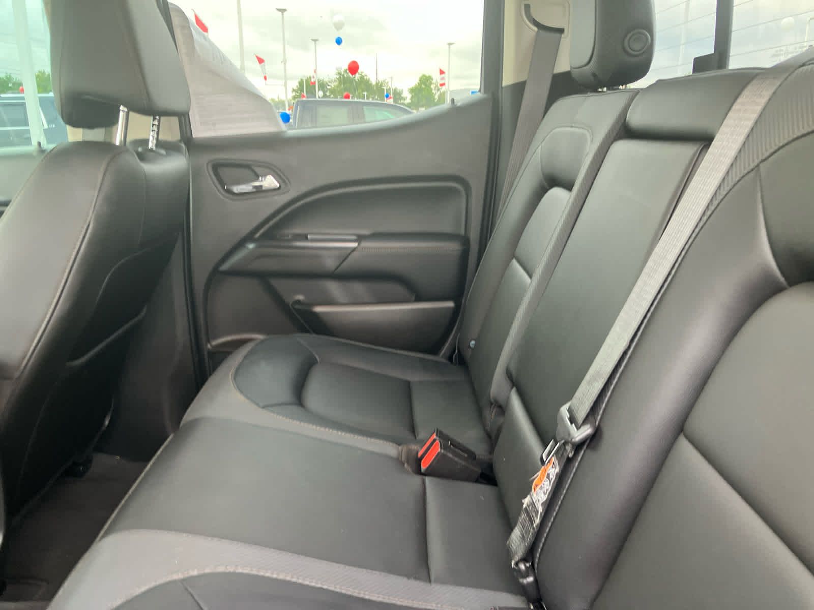 2021 GMC Canyon photo 34 of 35
