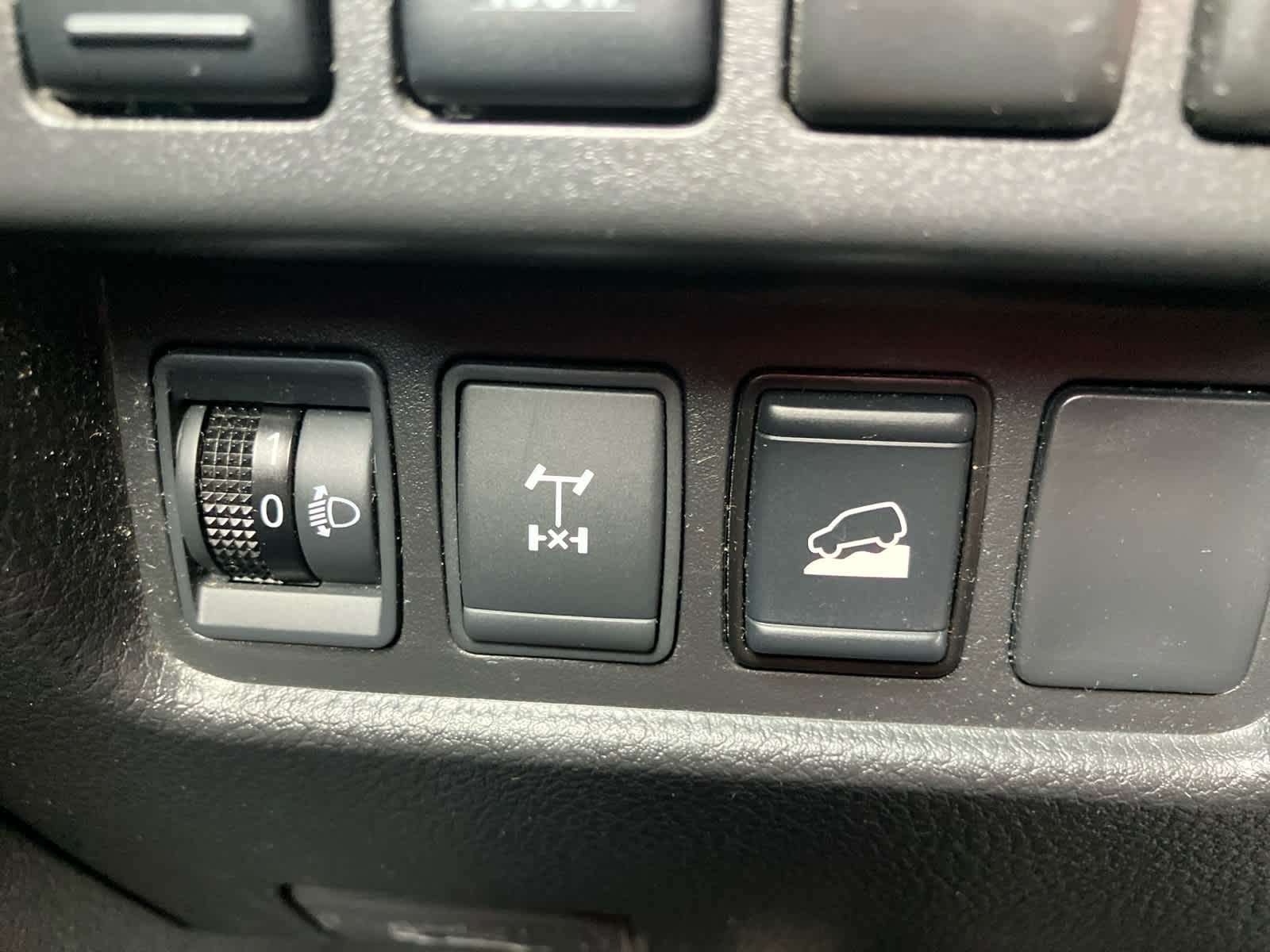 2021 Nissan Titan photo 17 of 44