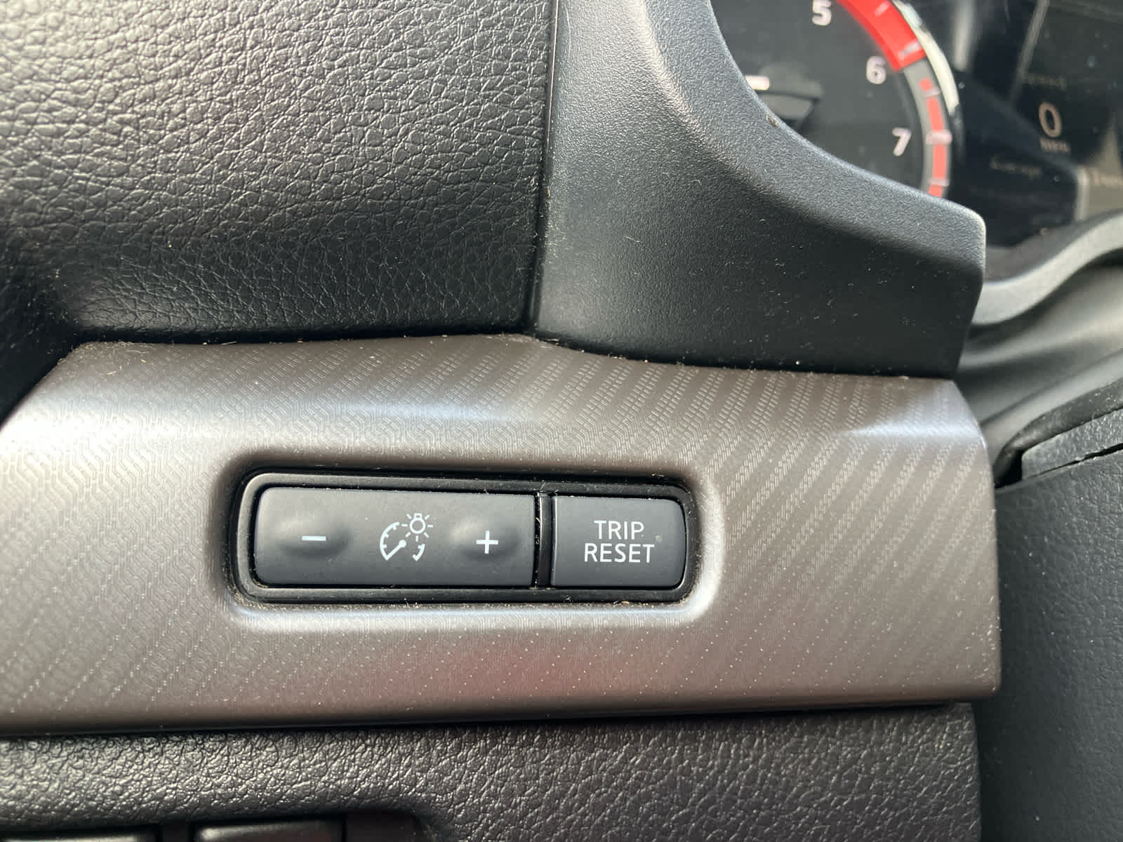 2021 Nissan Titan photo 15 of 44