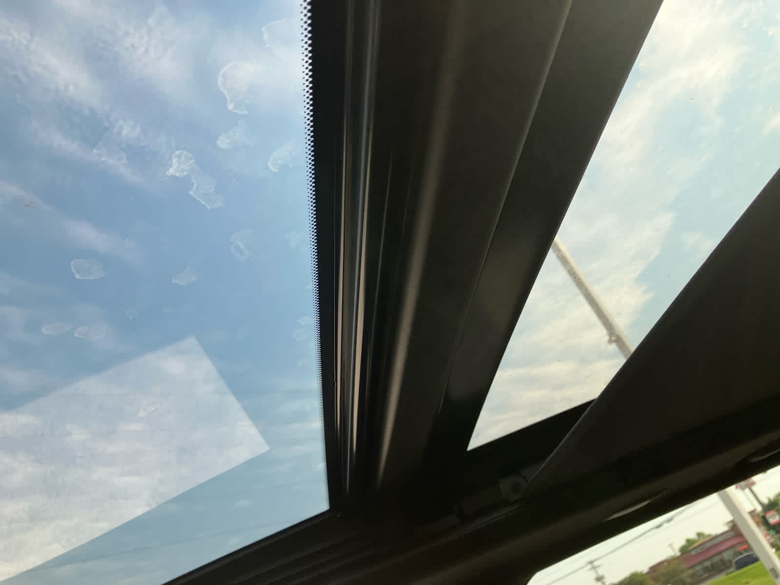2021 Nissan Titan photo 23 of 44