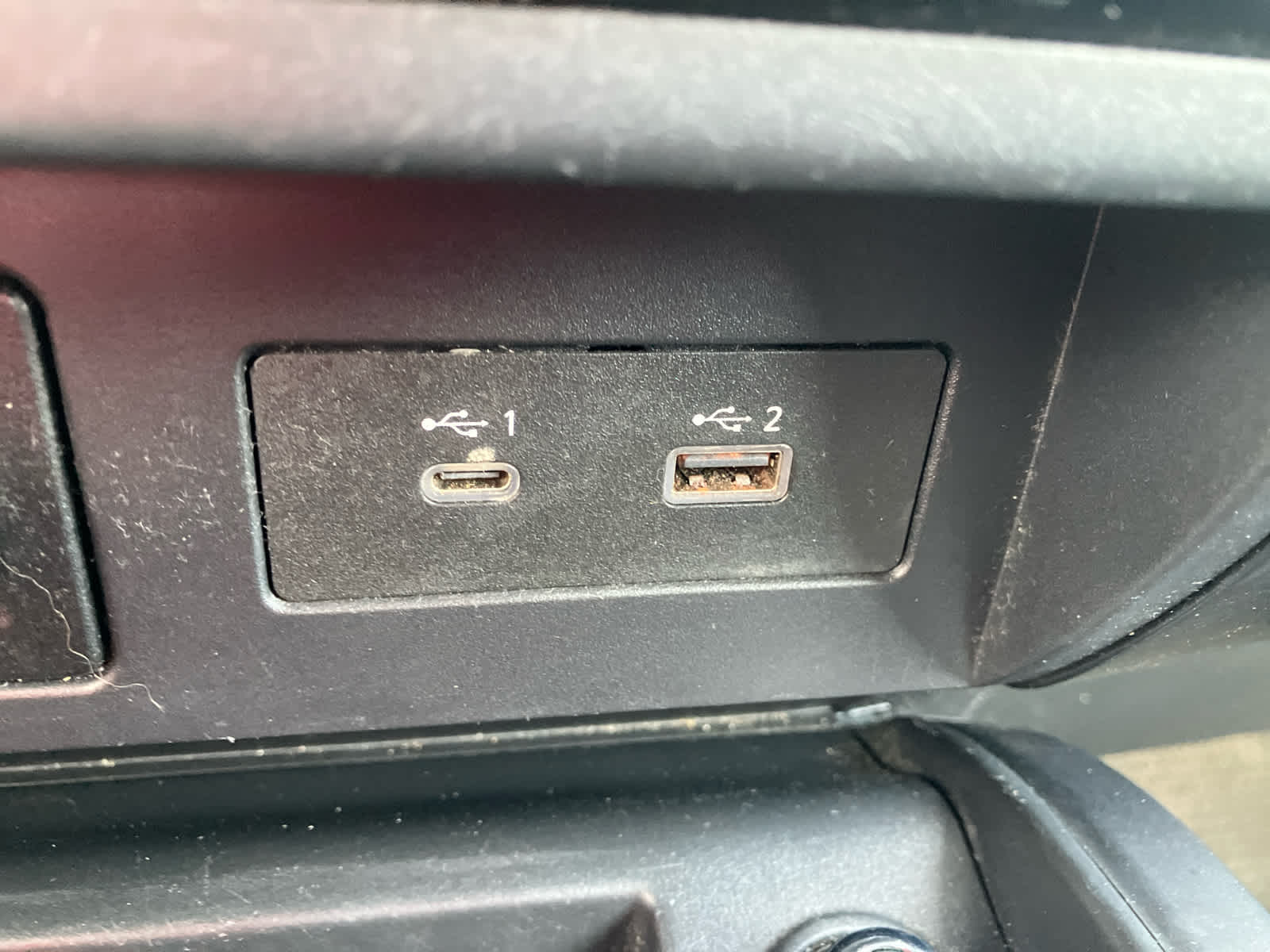 2021 Nissan Titan photo 36 of 44