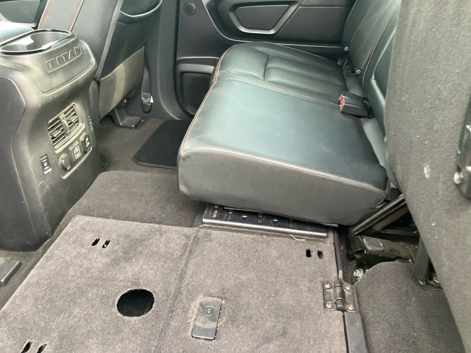 2021 Nissan Titan photo 44 of 44