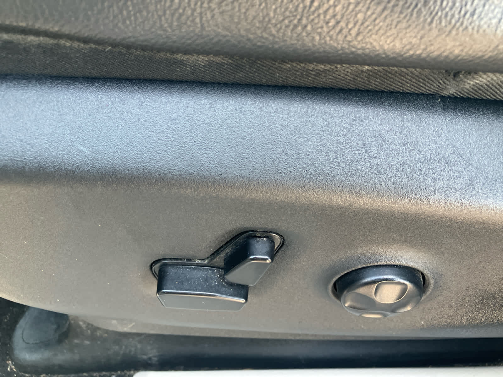 2017 Chrysler Pacifica photo 11 of 36