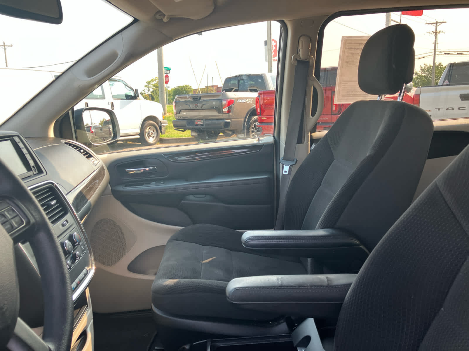2019 Dodge Grand Caravan photo 10 of 28