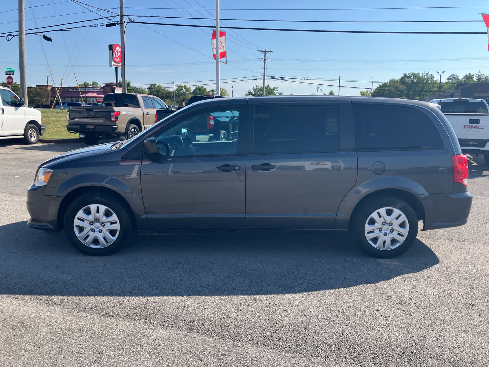 2019 Dodge Grand Caravan photo 4 of 27