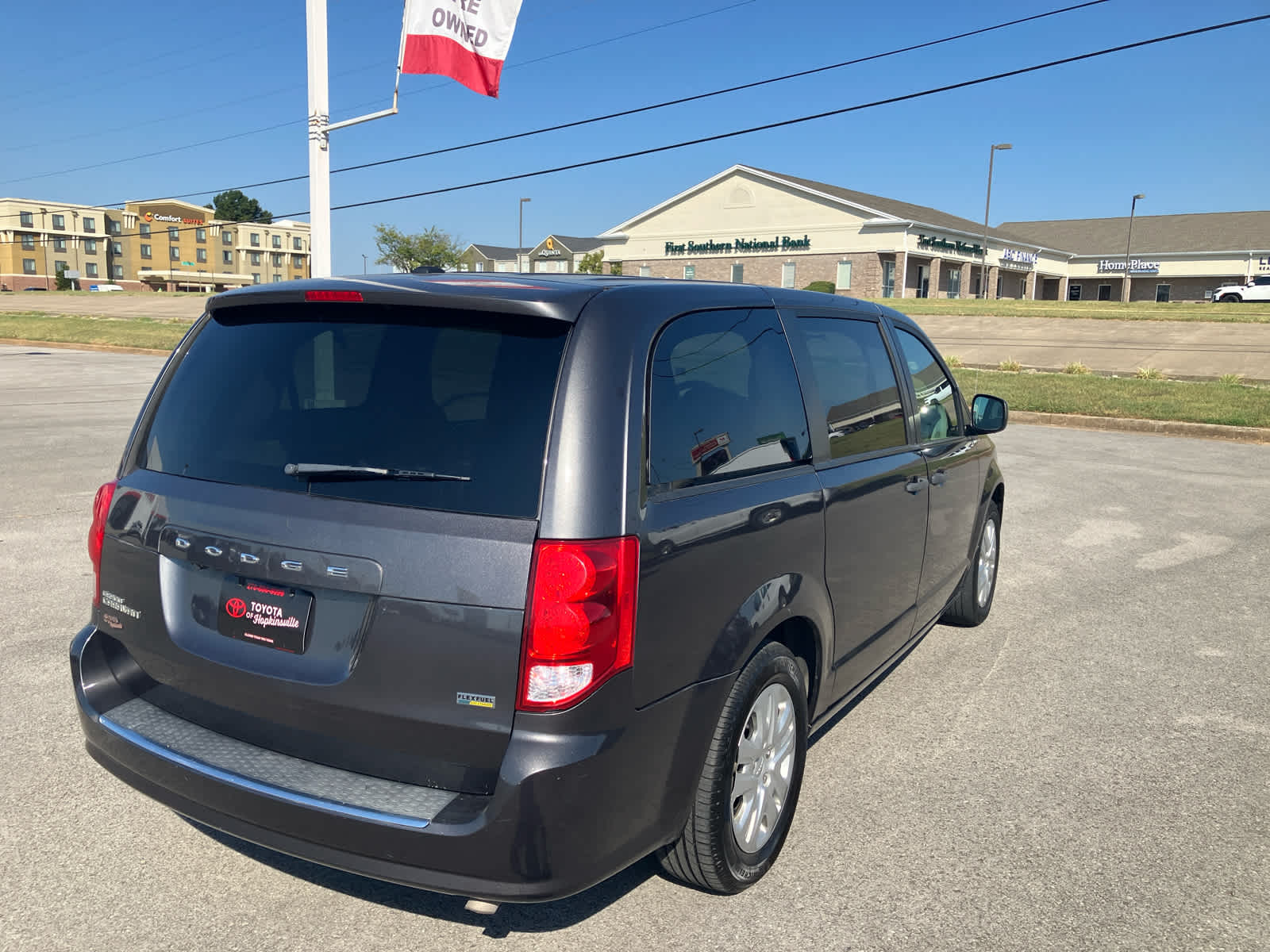 2019 Dodge Grand Caravan photo 7 of 27