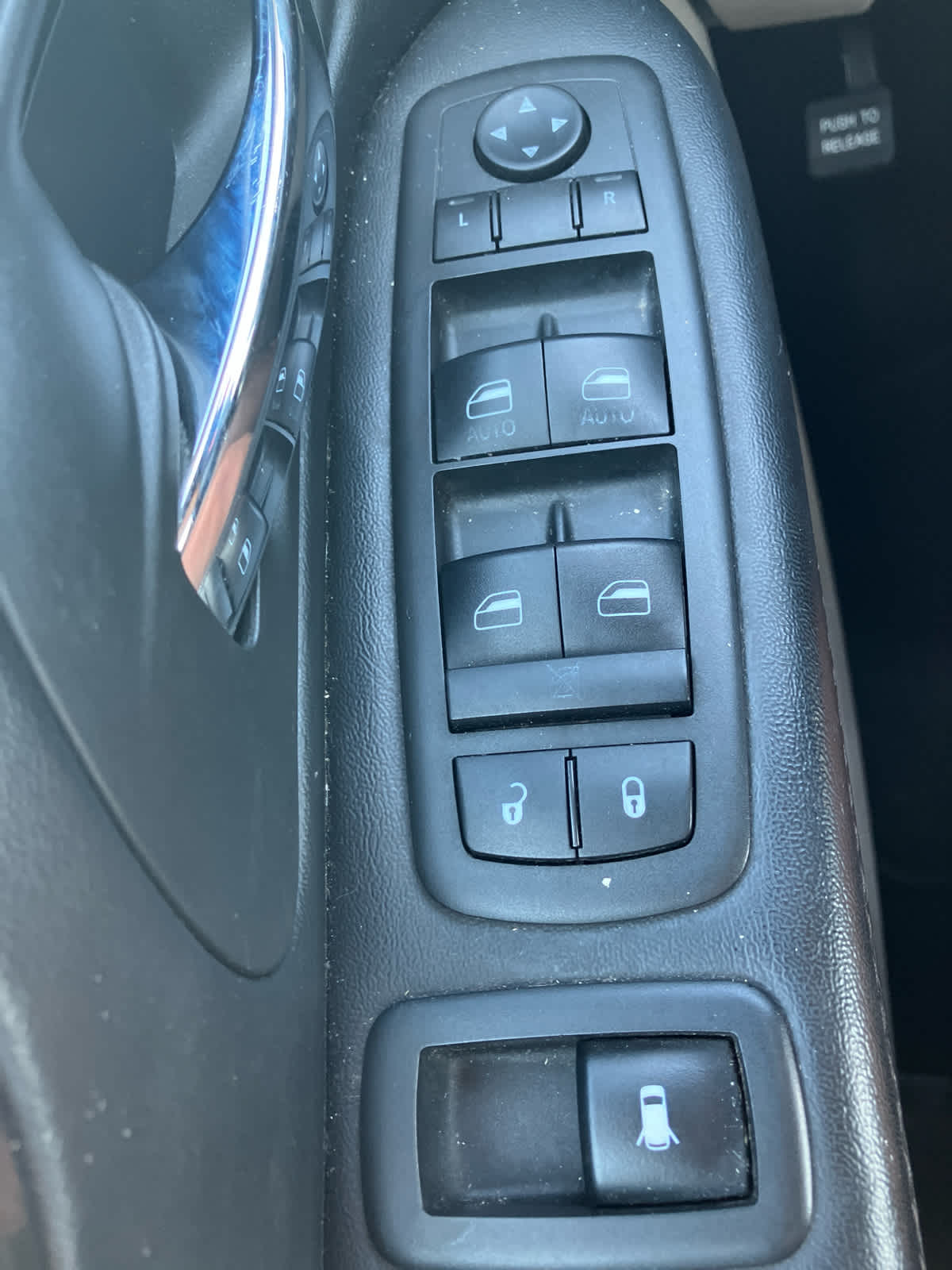 2019 Dodge Grand Caravan photo 12 of 27