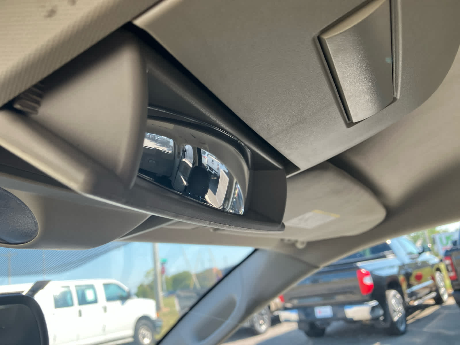 2019 Dodge Grand Caravan photo 18 of 27