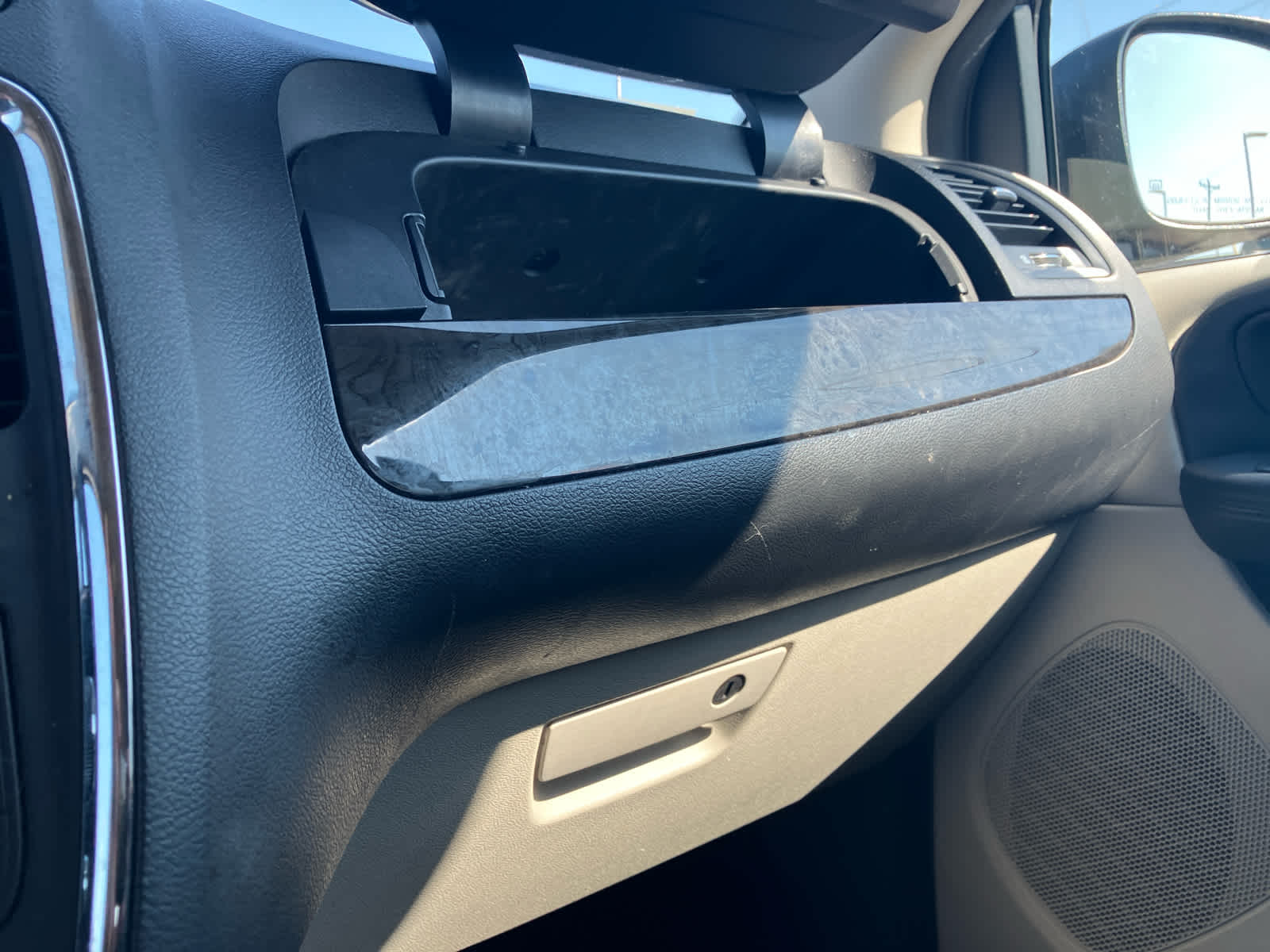 2019 Dodge Grand Caravan photo 23 of 27
