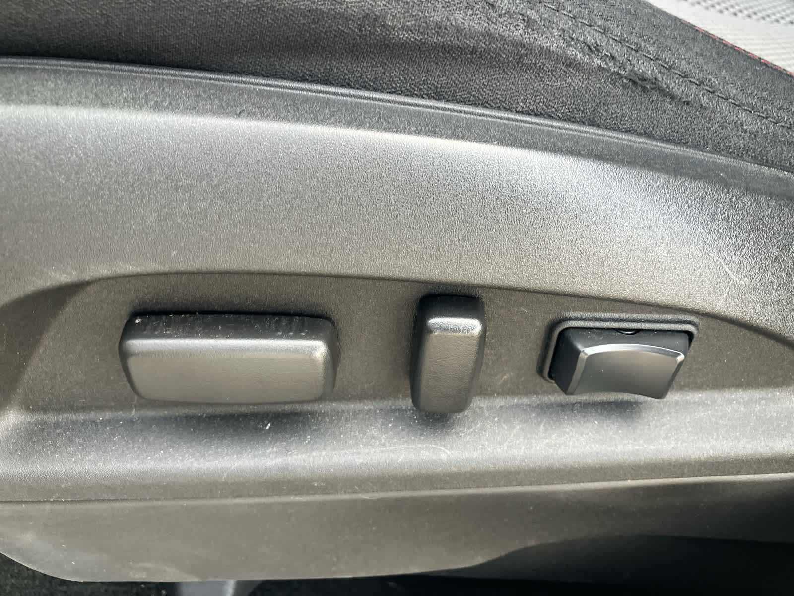 2014 Chevrolet Equinox photo 8 of 31
