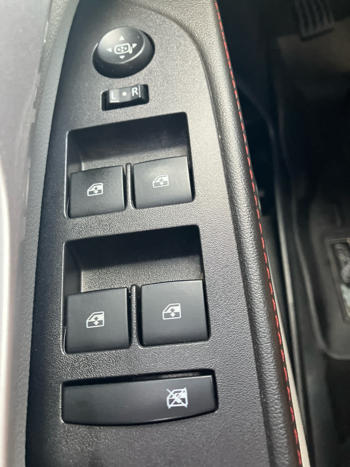 2014 Chevrolet Equinox photo 10 of 31