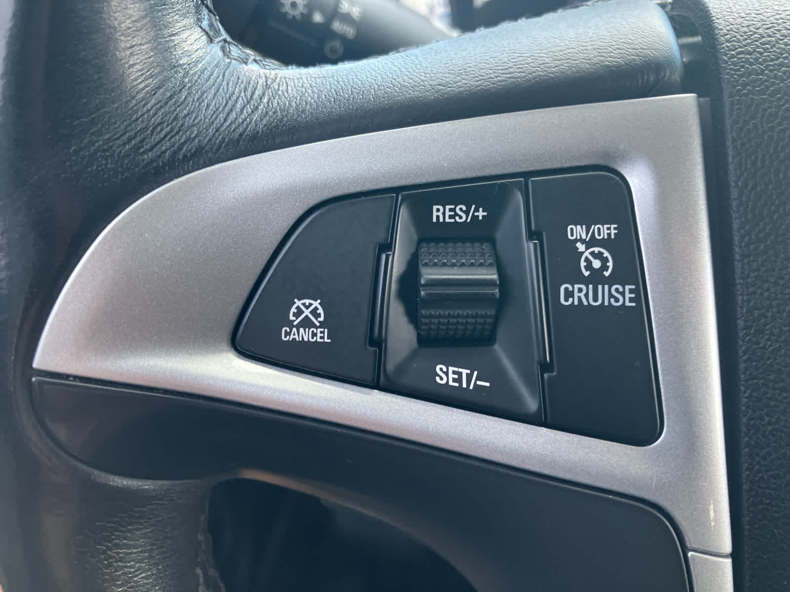 2014 Chevrolet Equinox photo 13 of 31