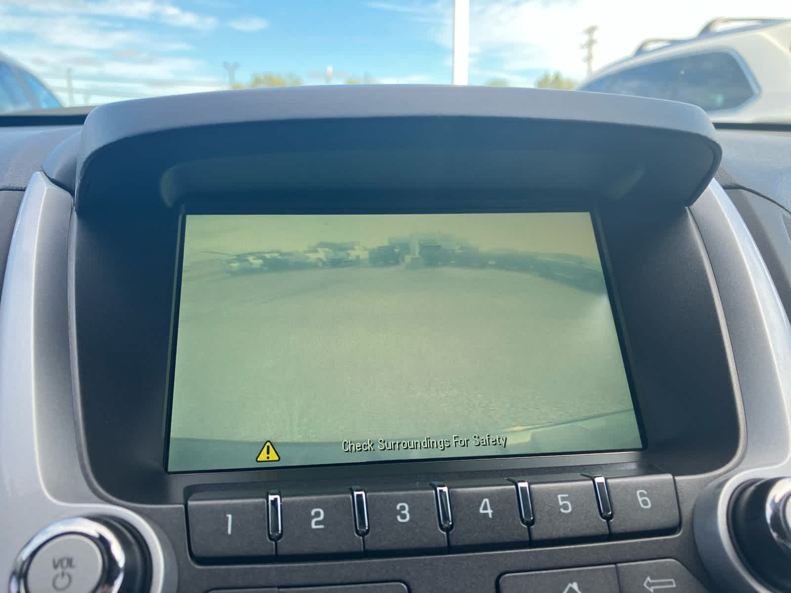2014 Chevrolet Equinox photo 15 of 31