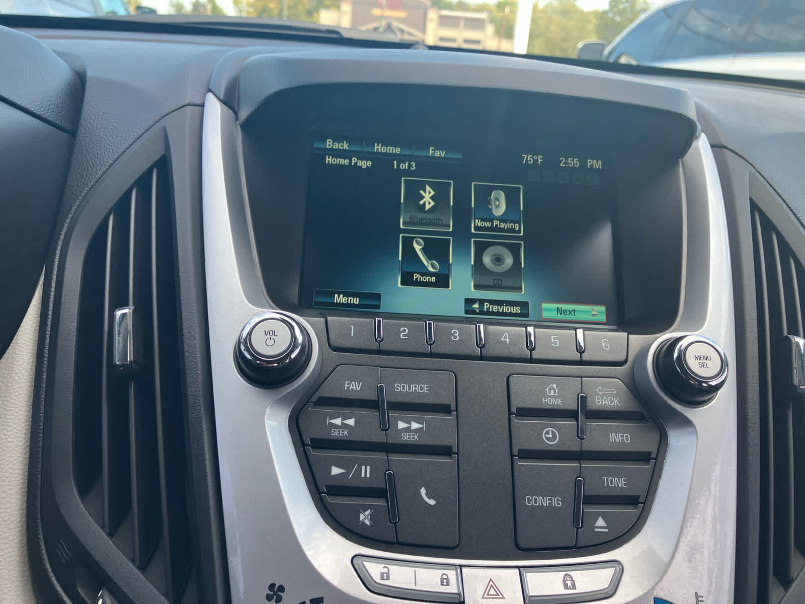 2014 Chevrolet Equinox photo 20 of 31