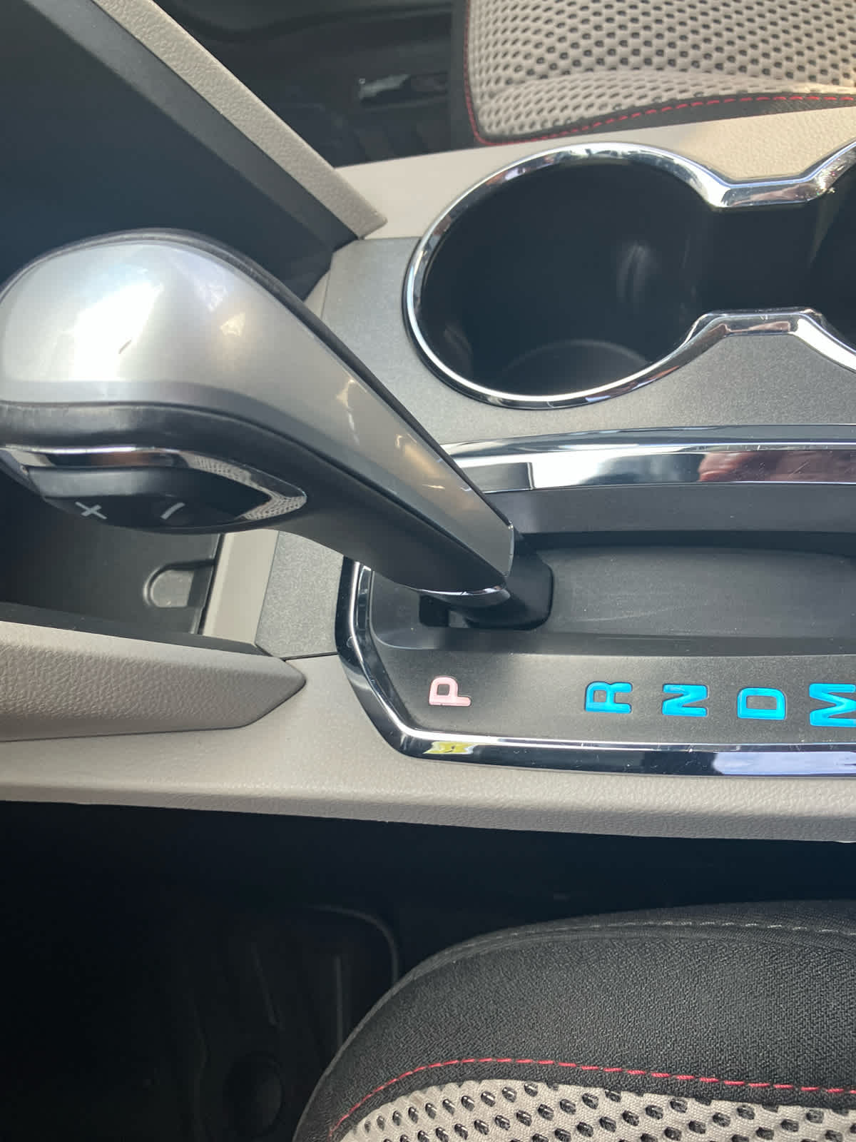 2014 Chevrolet Equinox photo 24 of 31