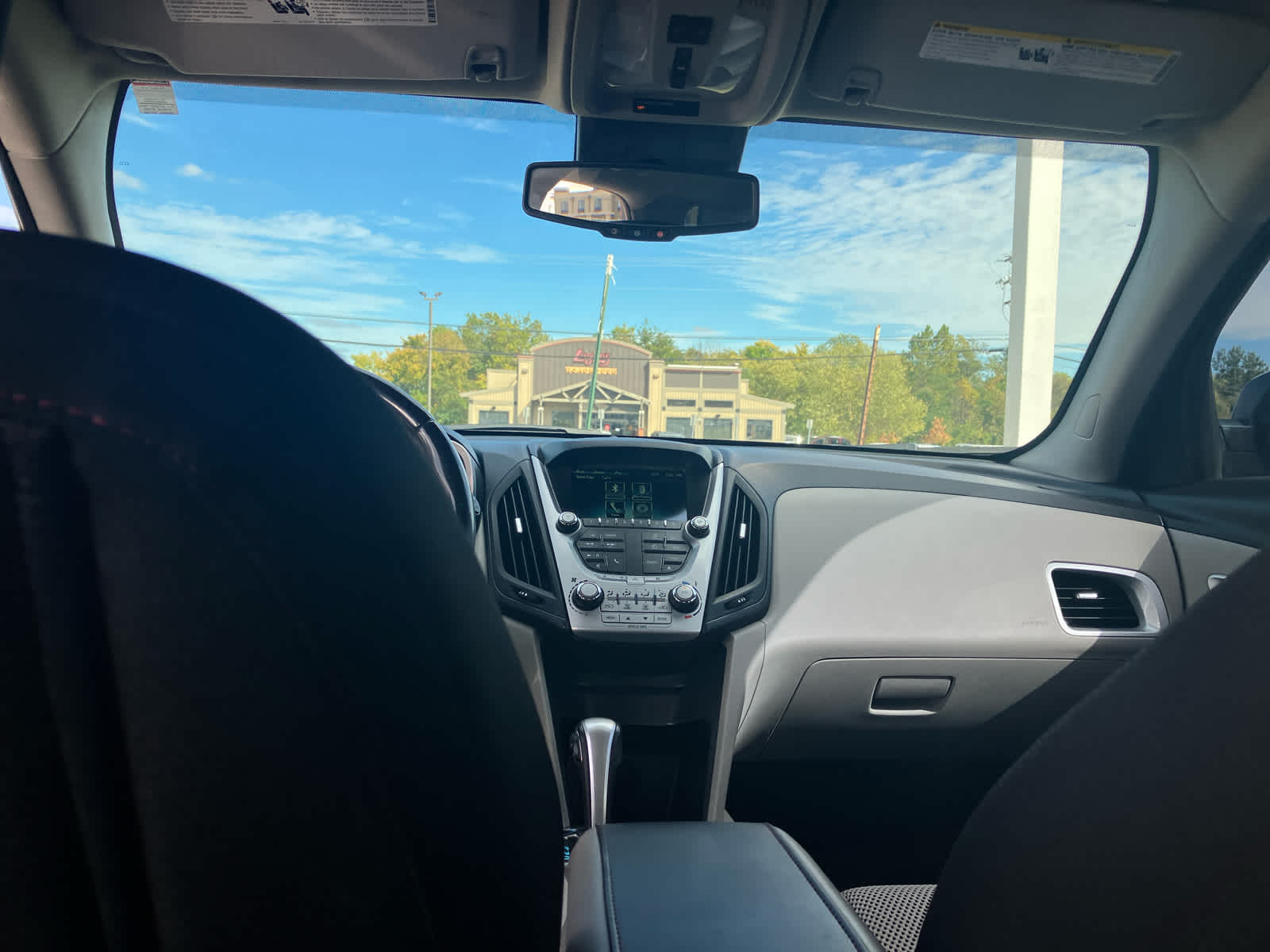 2014 Chevrolet Equinox photo 28 of 31