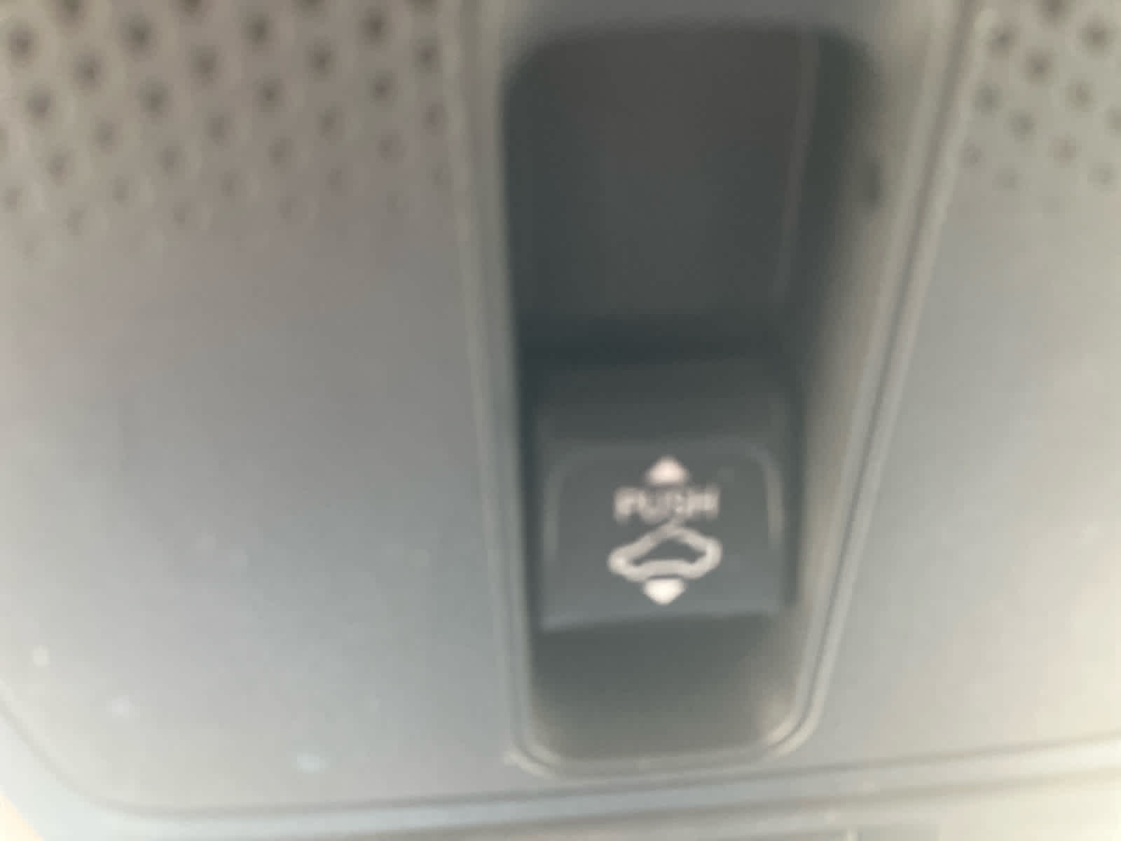 2023 Honda CR-V Hybrid photo 22 of 38